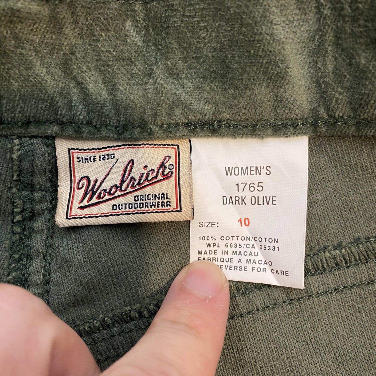 Woolrich Pants Women 10 Fits 29×31 Green Corduroy Relaxed Straight Leg High Rise