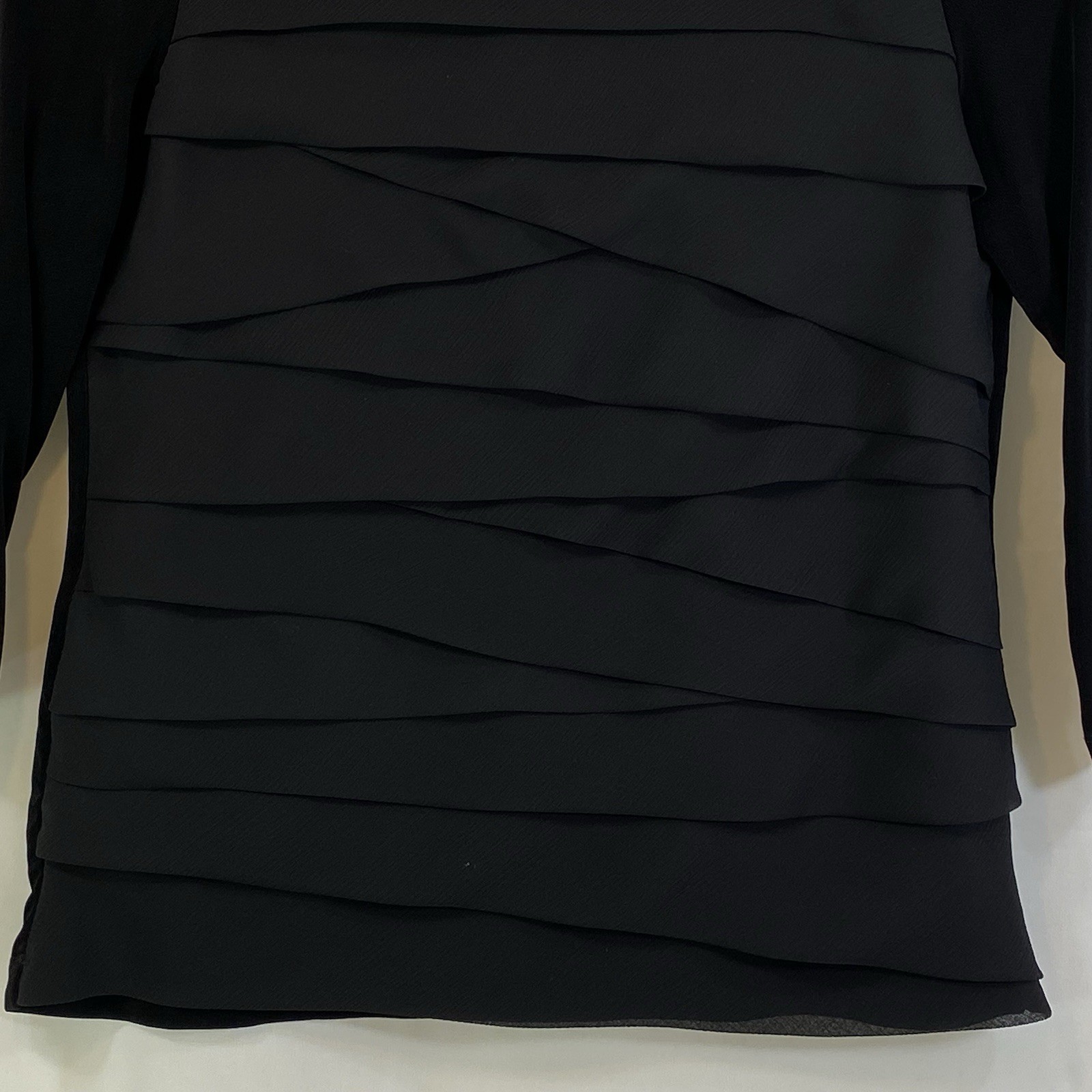 Chicos Travelers Size 1 Top Black Chiffon Layer Ruffle Front Scoop Neck Women M