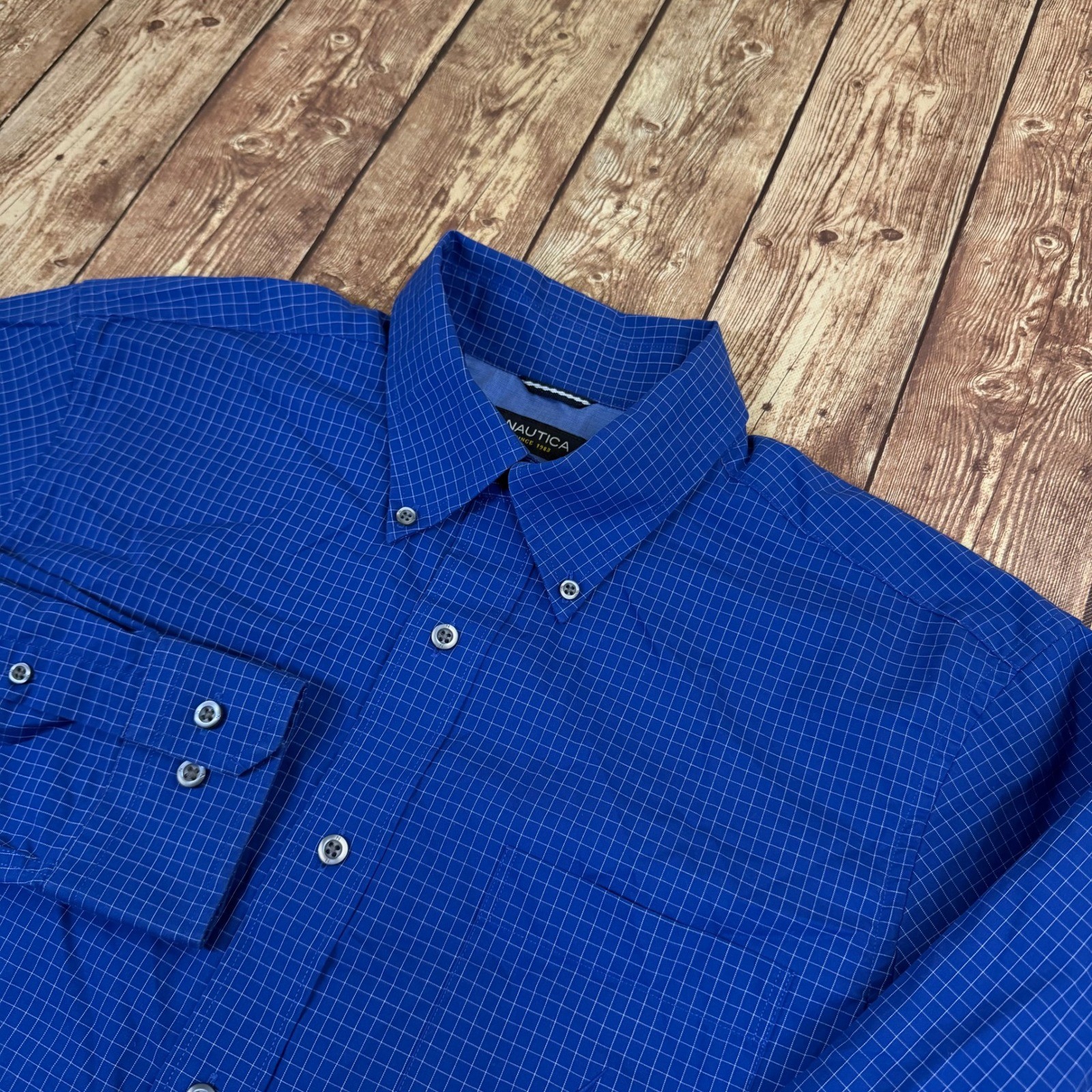 Nautica A Bit Trimmer Button Up Shirt Mens Large Blue Check Cotton Trim Fit