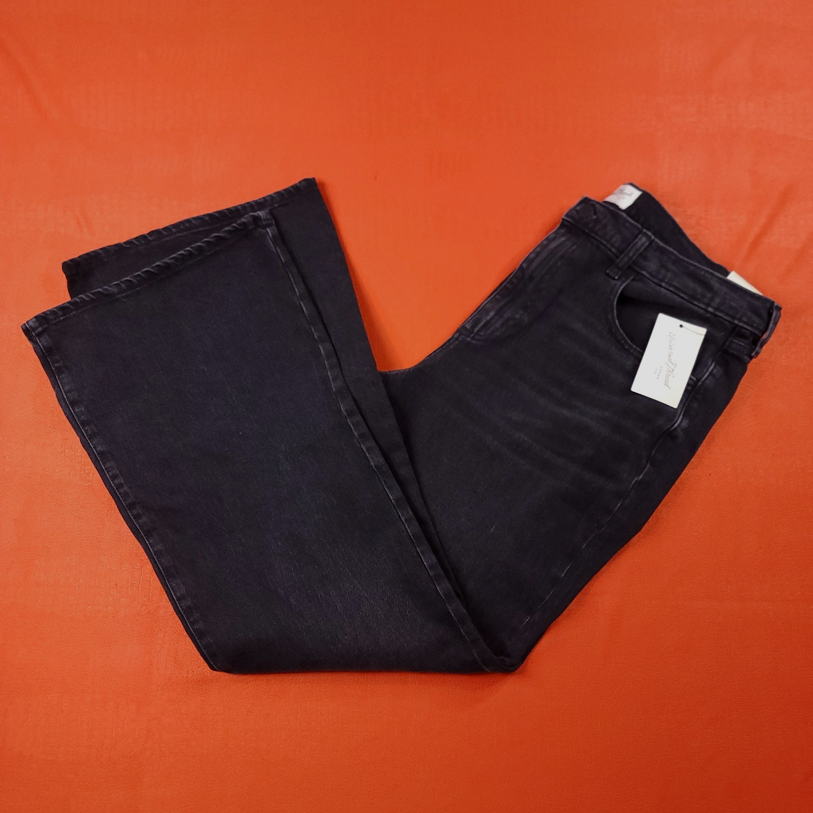NWT Universal Thread Women’s Stretch High-Rise Flare Jeans Black Size 12 Short