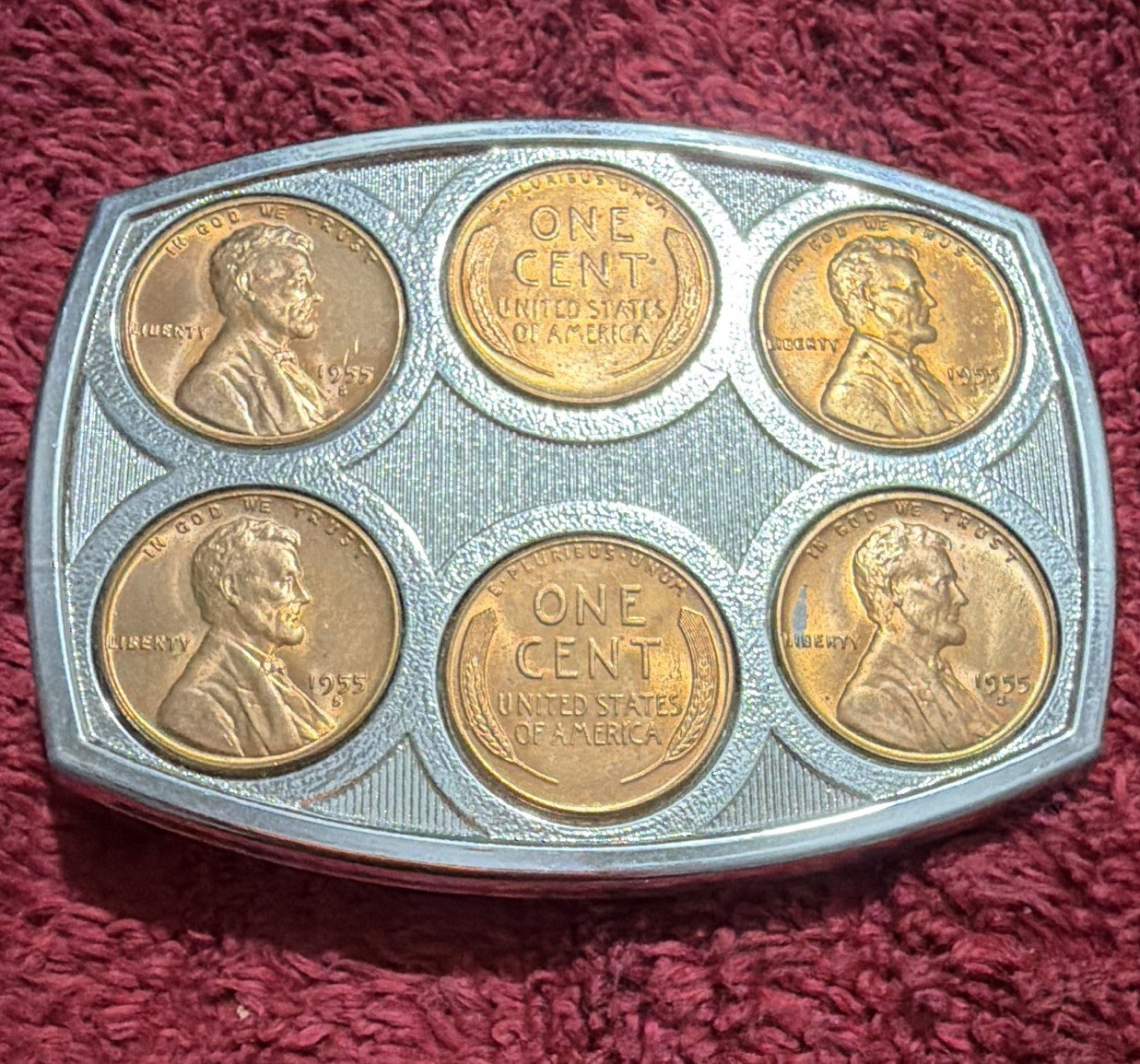 Belt Buckle with Embedded Lincoln One Cent Pennies, Silver Tone Plate Buckle
