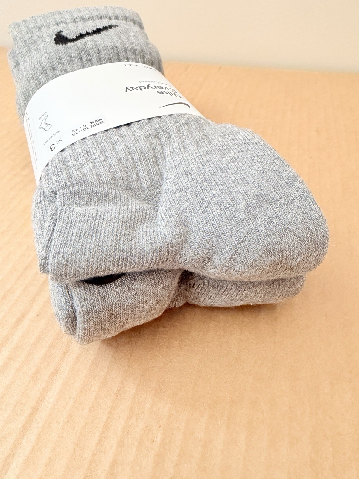 Nike Everyday Cotton Cushioned Dri- Fit Crew Socks 3 Pairs Gray Size L (8-12)