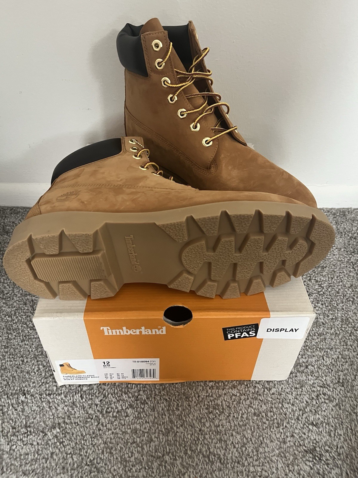 Timberland 10061024 Men’s Premium 6″ Waterproof Boots – Wheat Nubuck, Size 12 M