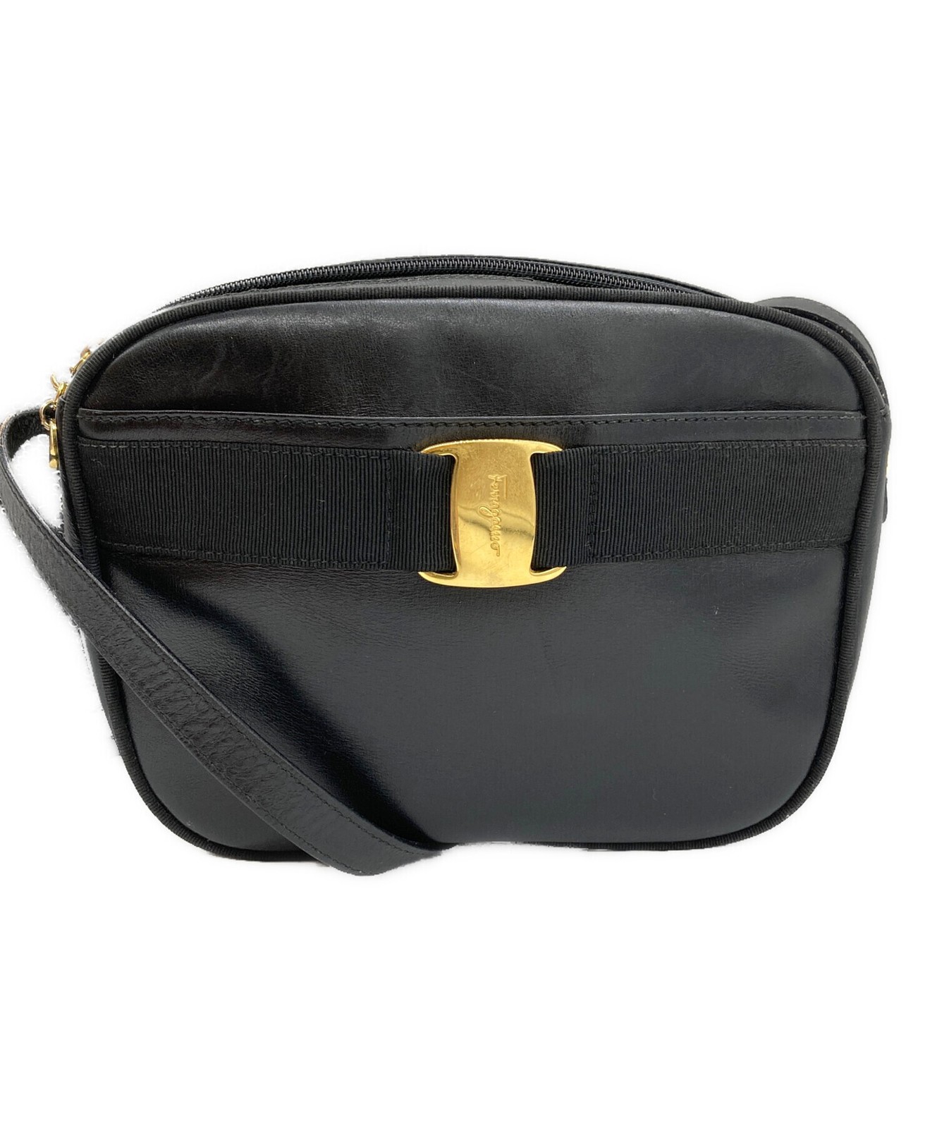 Salvatore Ferragamo Black Leather Shoulder Bag Gold Zip Women A214183 17.5cm