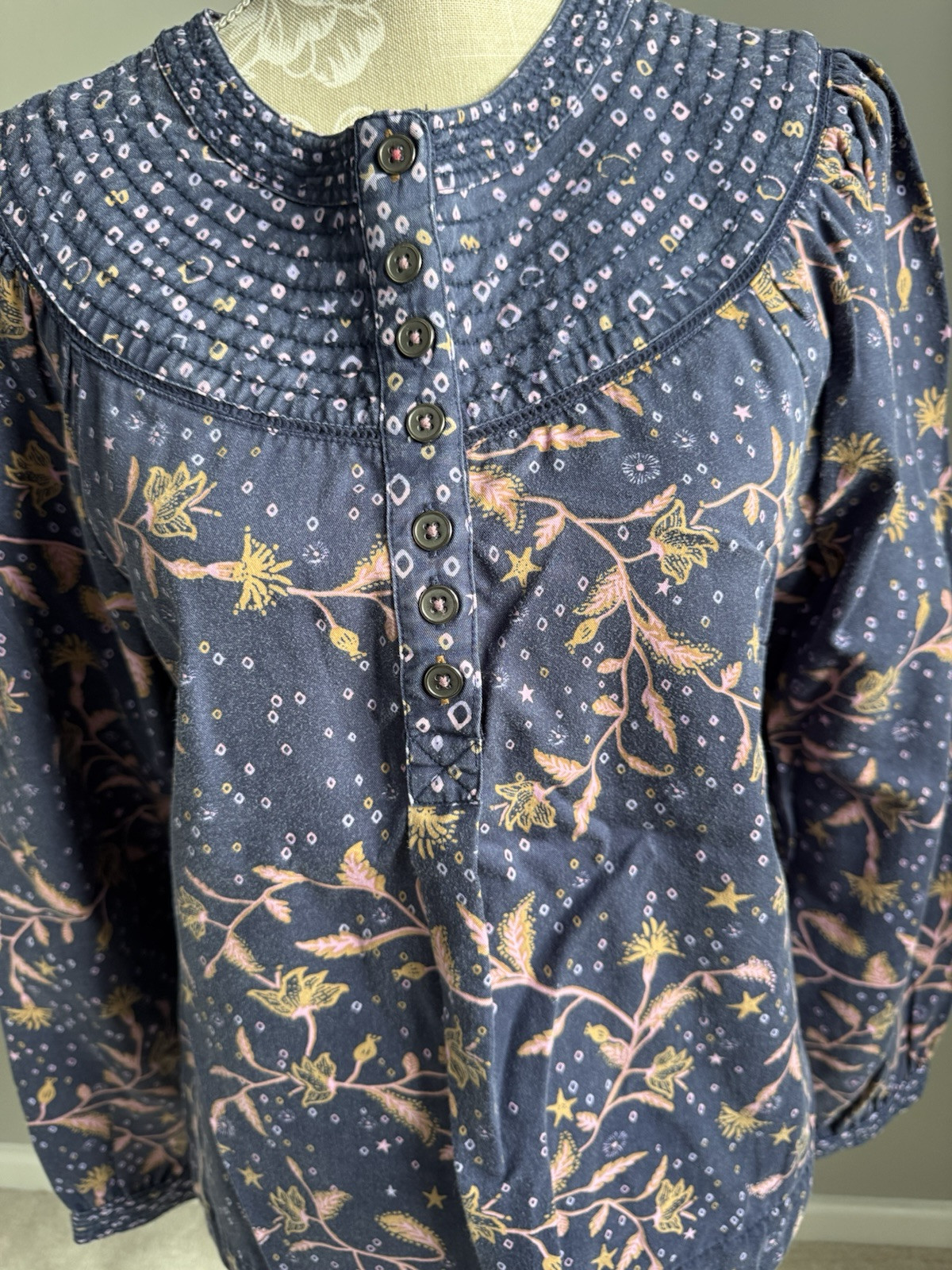 WHITE STUFF NAVY PATTERNED LONG SLEEVE TOP SIZE 10 VGC