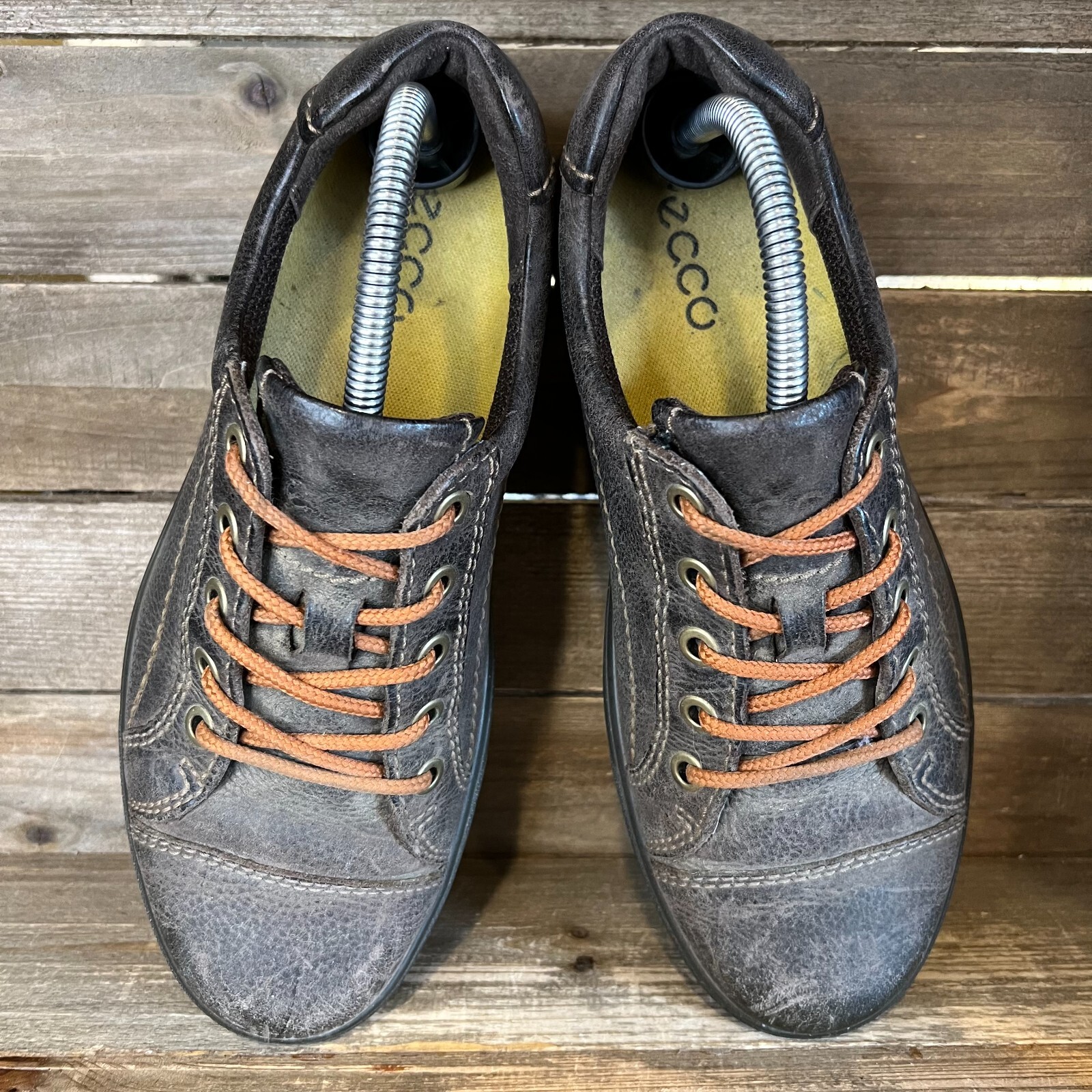 Womens Ecco Brown Pebbled Leather Low Comfort Shoes Sneakers Size EU 40 US 9-9.5