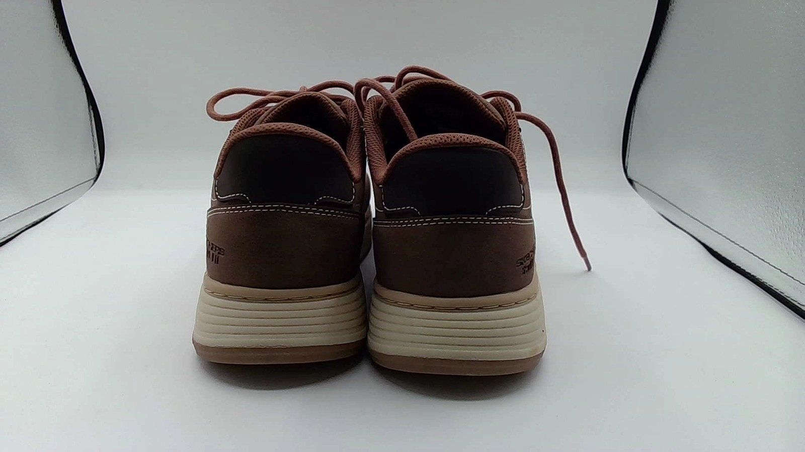 Men’s Skechers Hands Free Swift Fit Size 11 Brown Casual Shoes