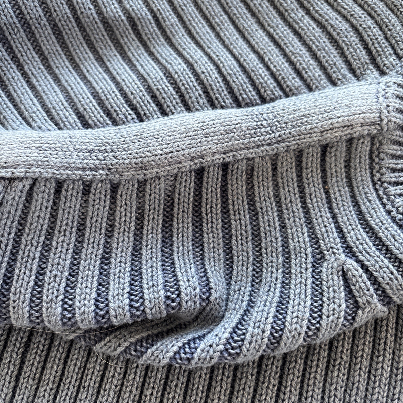 J Peterman Men`s XXL Washed Out Blue Cable Knit Fisherman Heavy Sweater