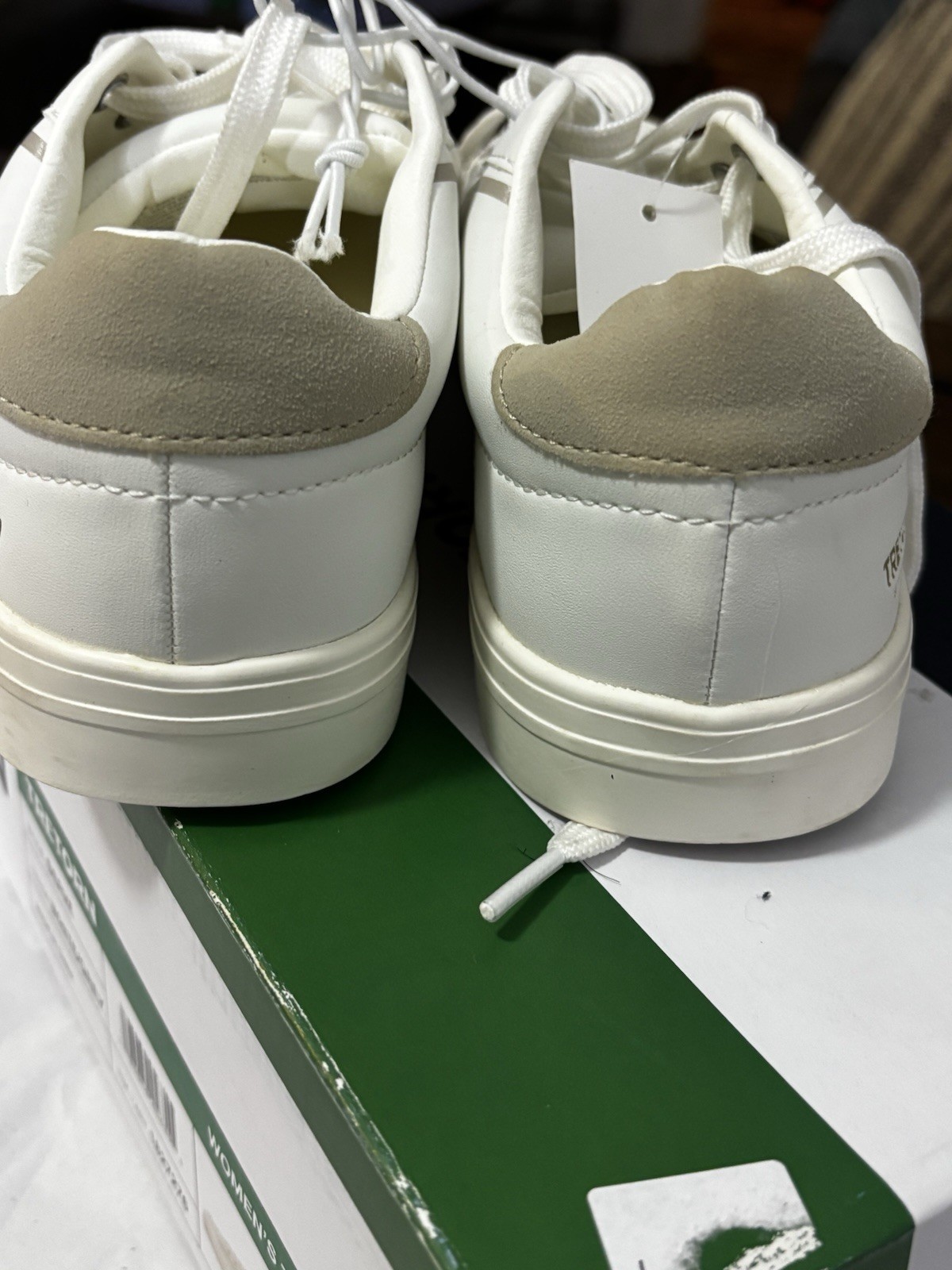 Tretorn Serve Memory Foam Footbed Sneakers Tennis Shoes White/Grey Size 7.5