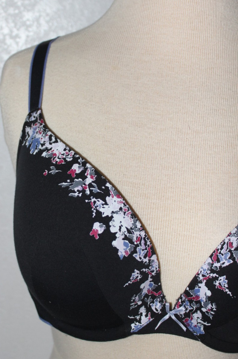 Cacique Sample Brandix Bra Size 38 D Underwire Light Pad Floral Full Coverage