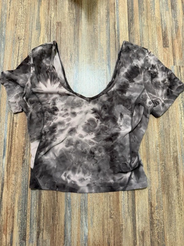 Lululemon Align T-Shirt fits like a 4