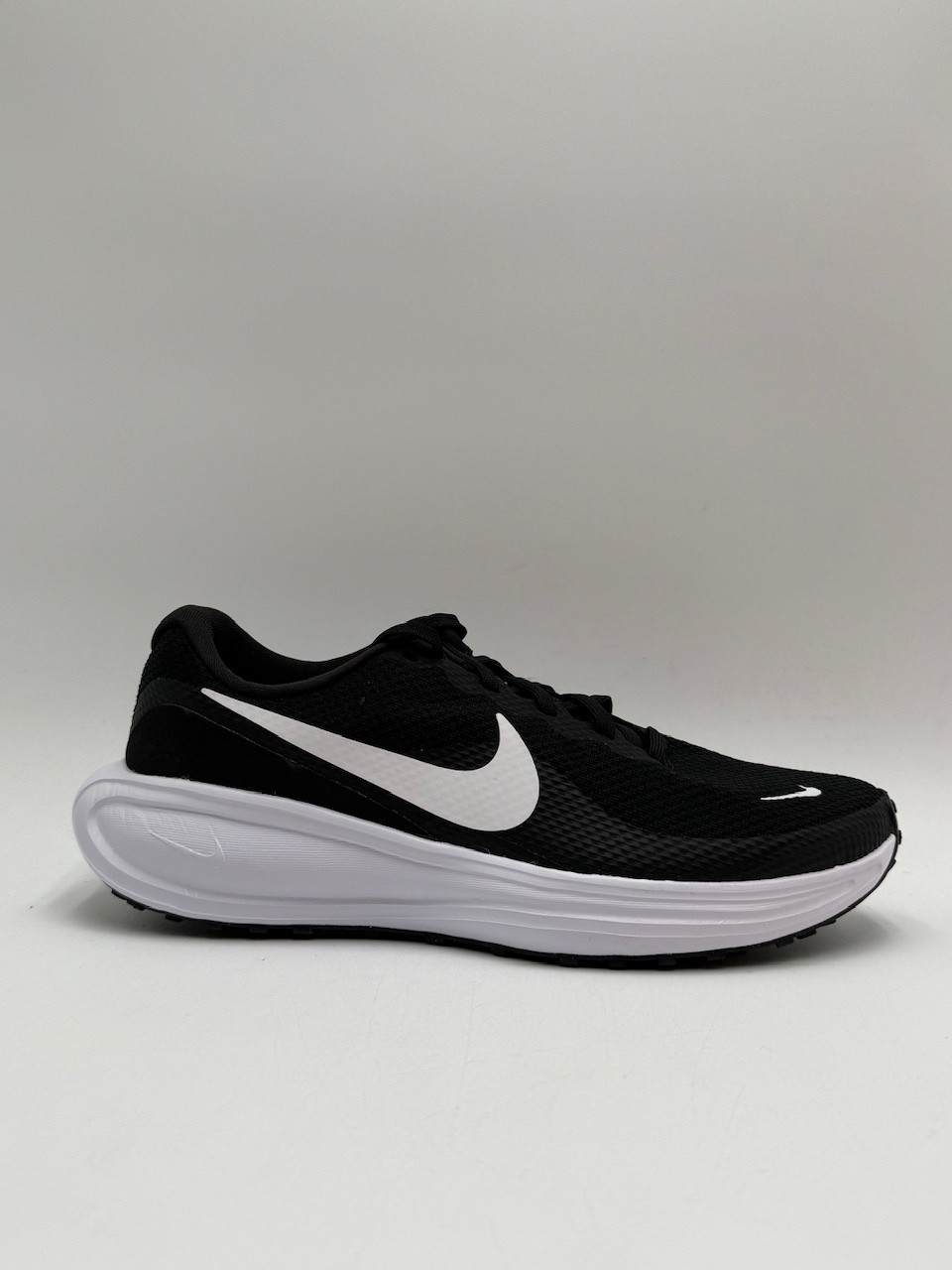 Nike REVOLUTION 8 Unisex NEW Running Sneaker Black US Size W:9.5/M:8
