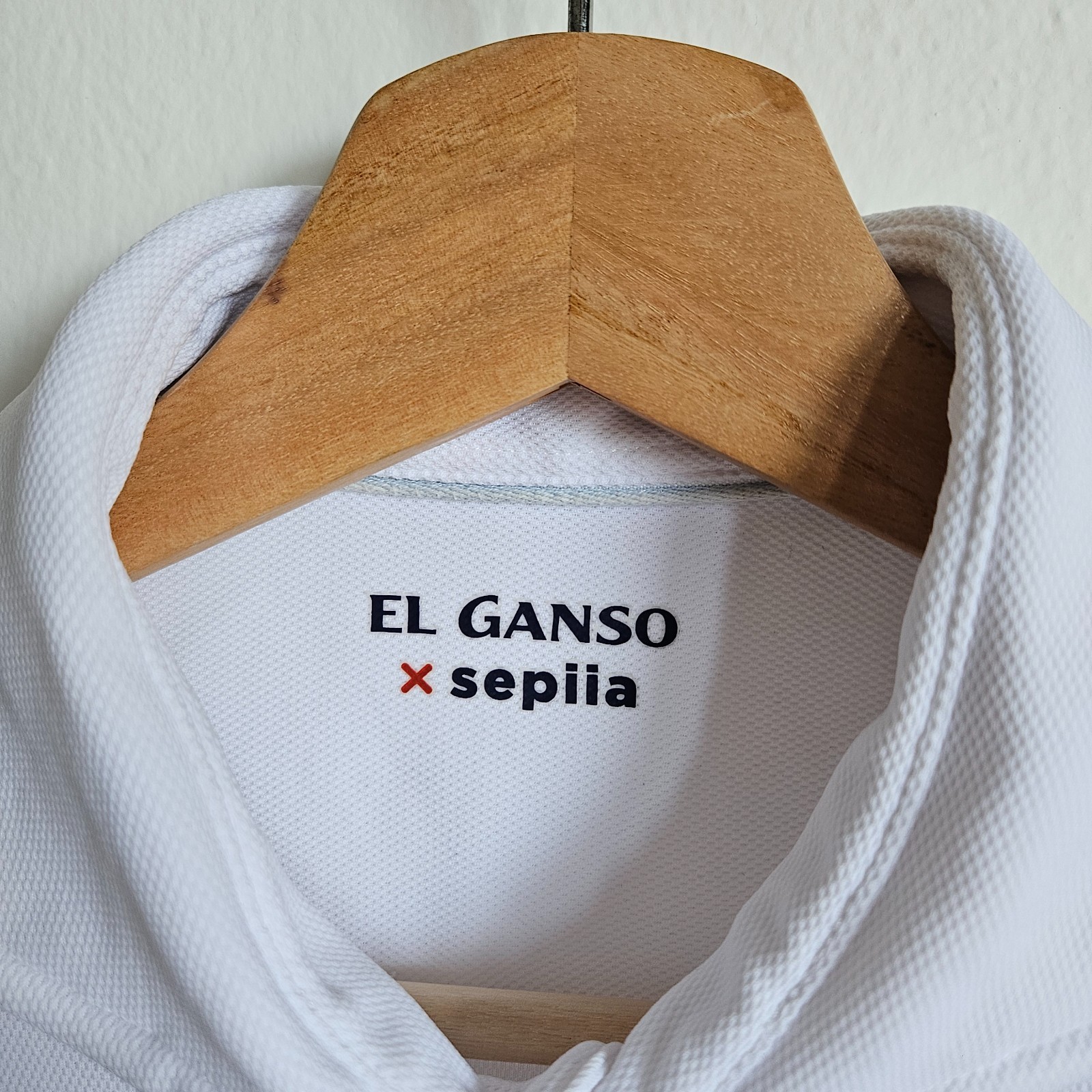 El Ganso x Sepiia Tech Shirt White Slim Fit Performance Water Repellent Size M