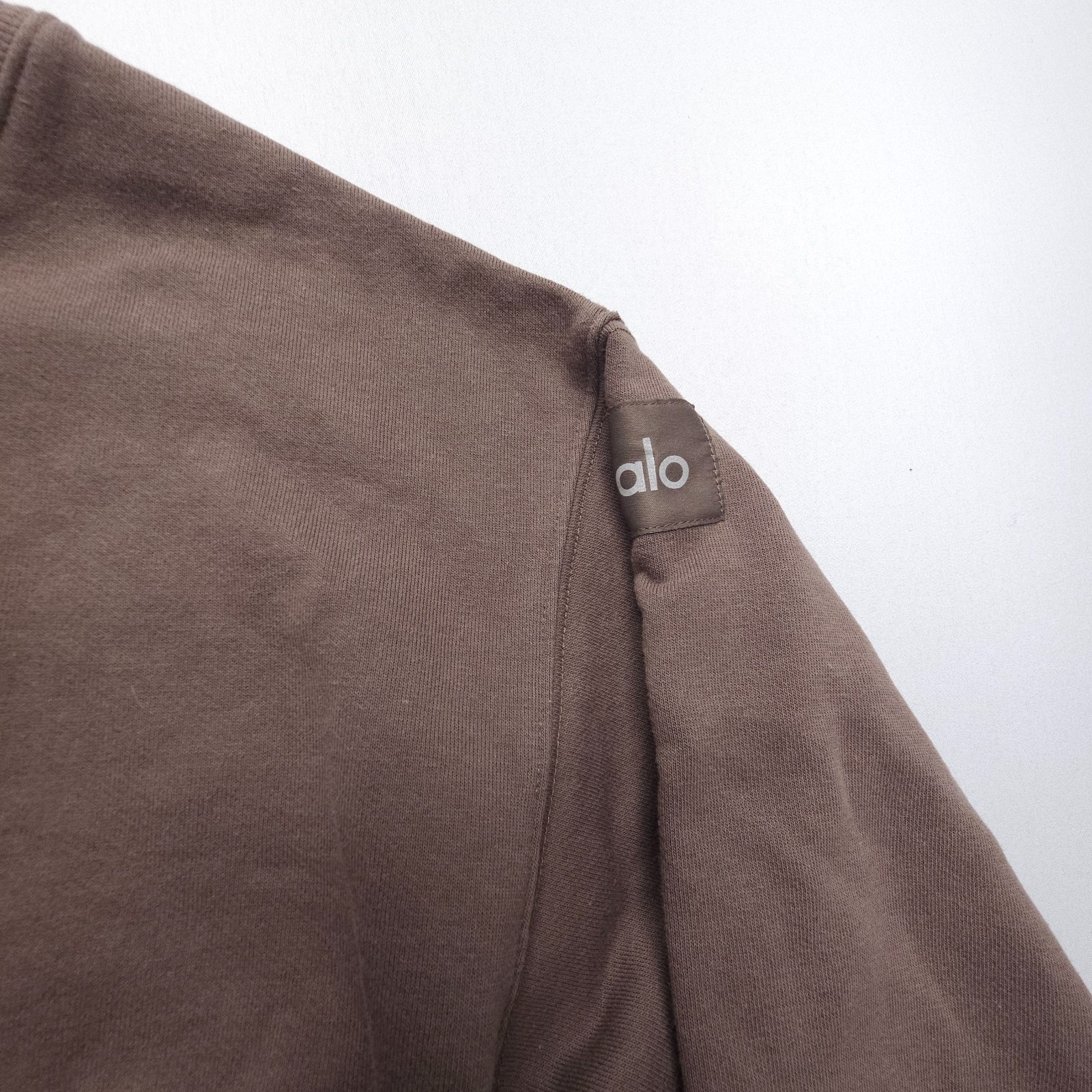Alo Yoga Devotion Crew Neck Pullover Womens Small Cocoa Crop Sweatshirt Gym Cozy