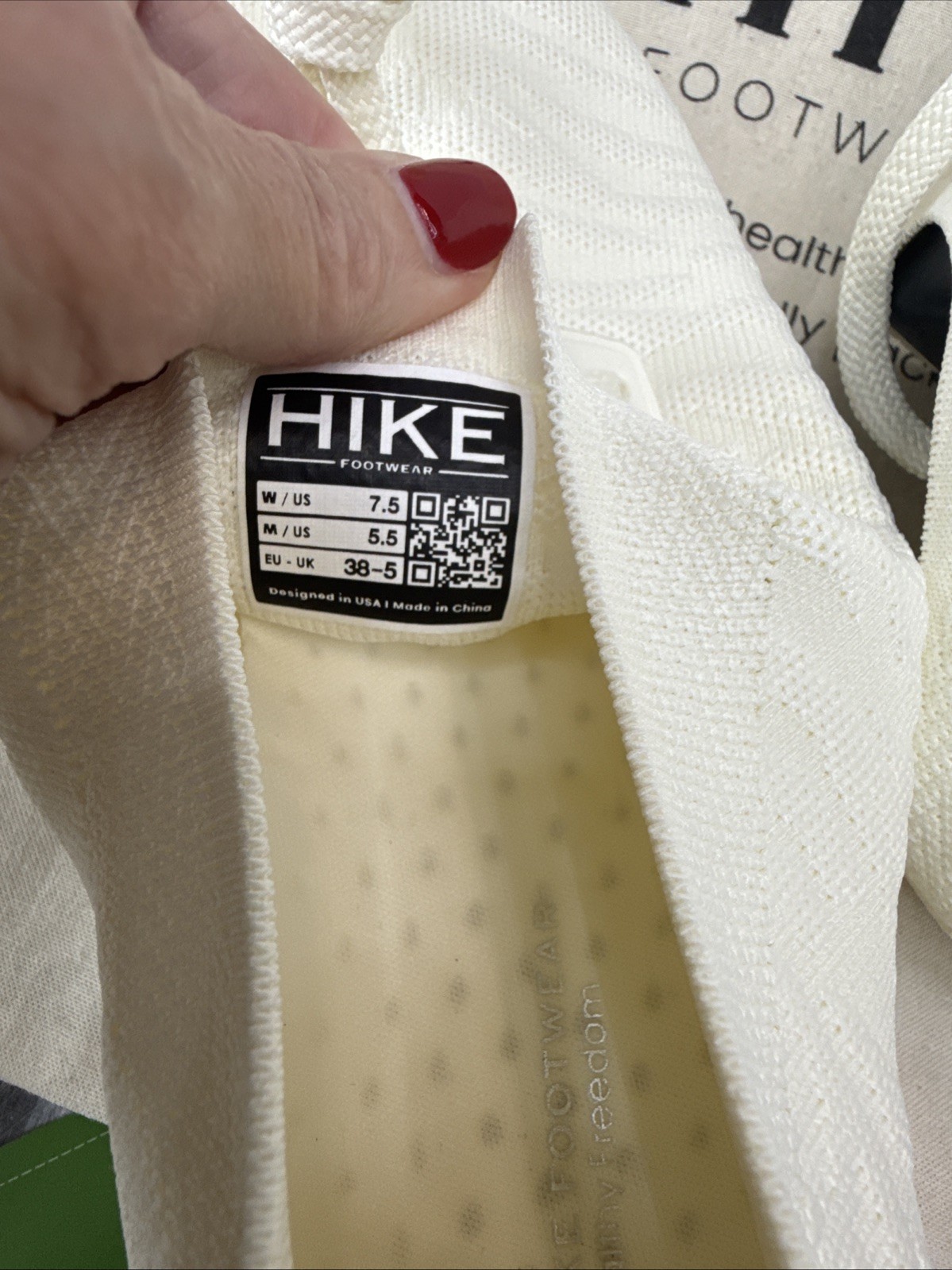 NWT Hike Footwear Comforto Max White Barefoot Unisex EU38 W7.5 M5.5