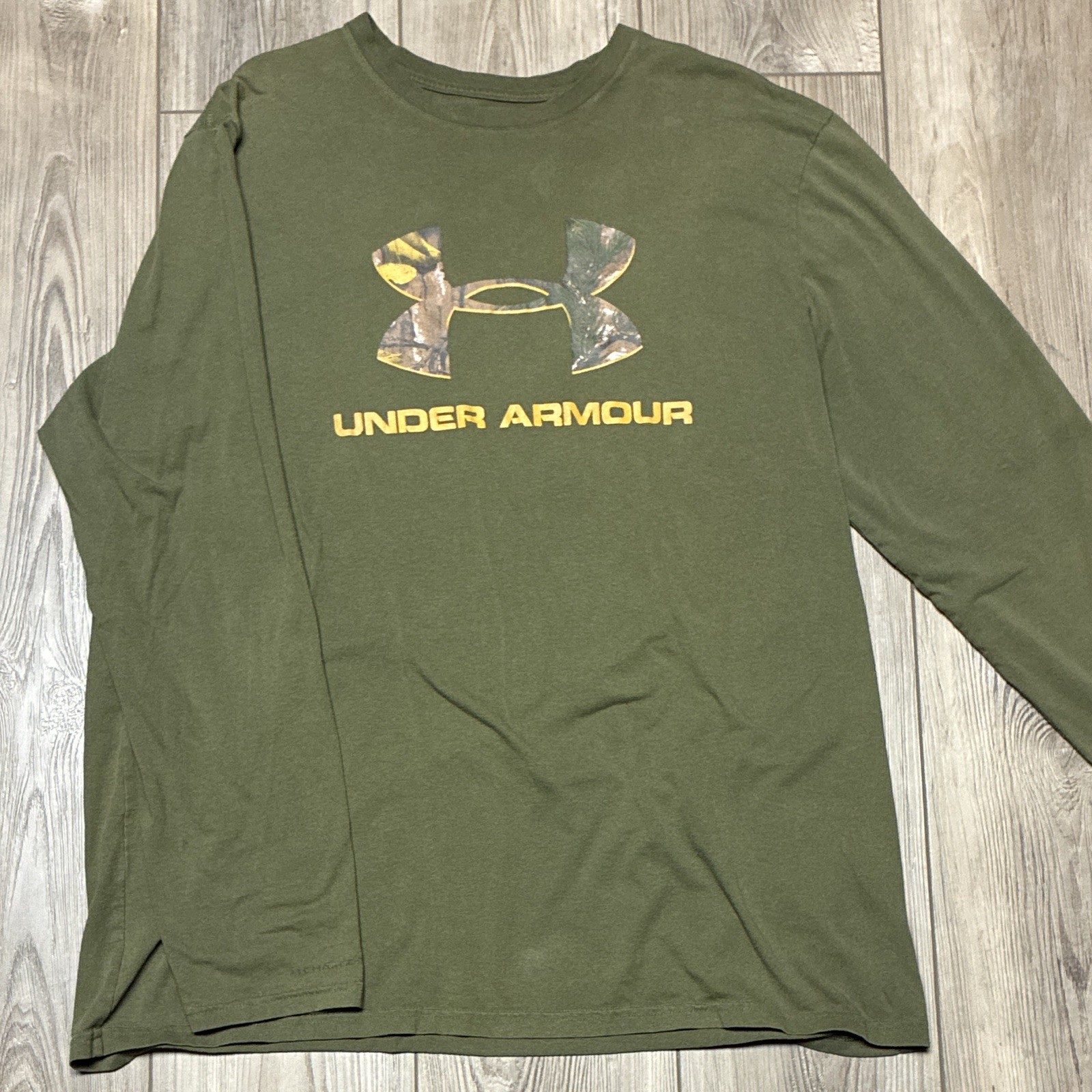 Under Armour HeatGear Men’s XL Loose Lightweight Polyester Green Logo Crew Tee