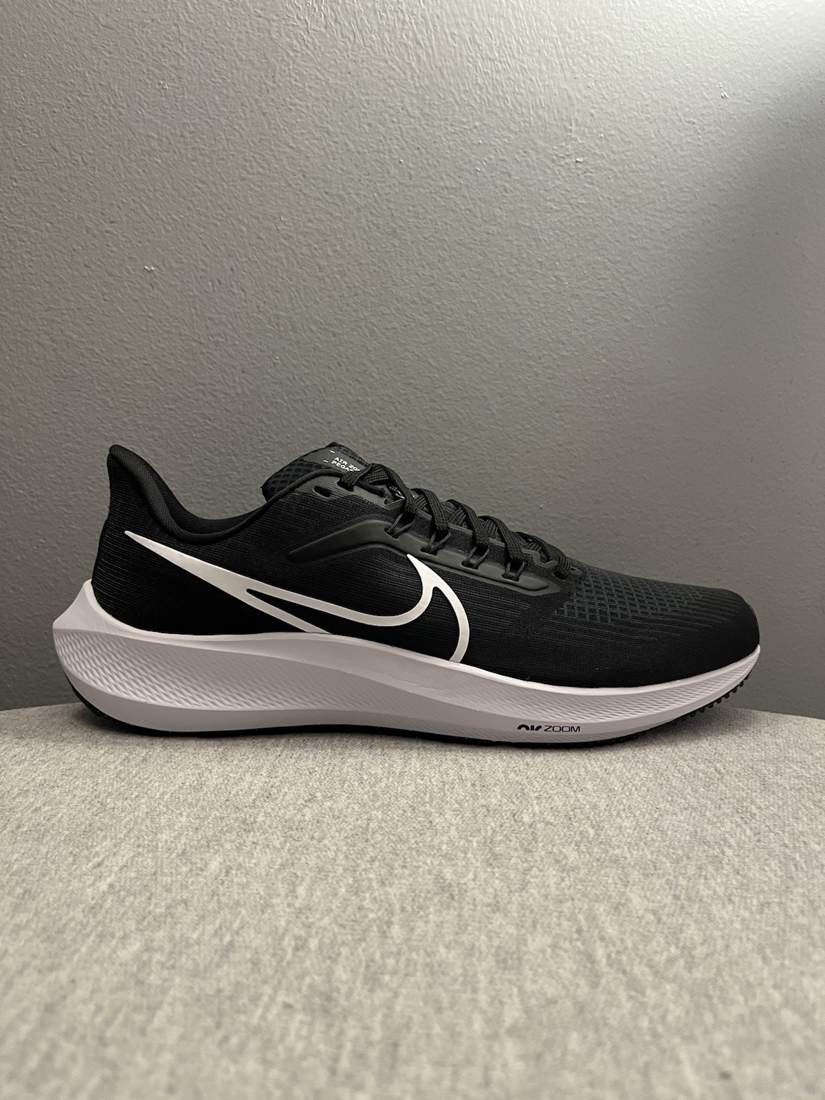 Nike Air Zoom Pegasus 39 Black White Running Men’s Shoe Size 10 DH4071-001