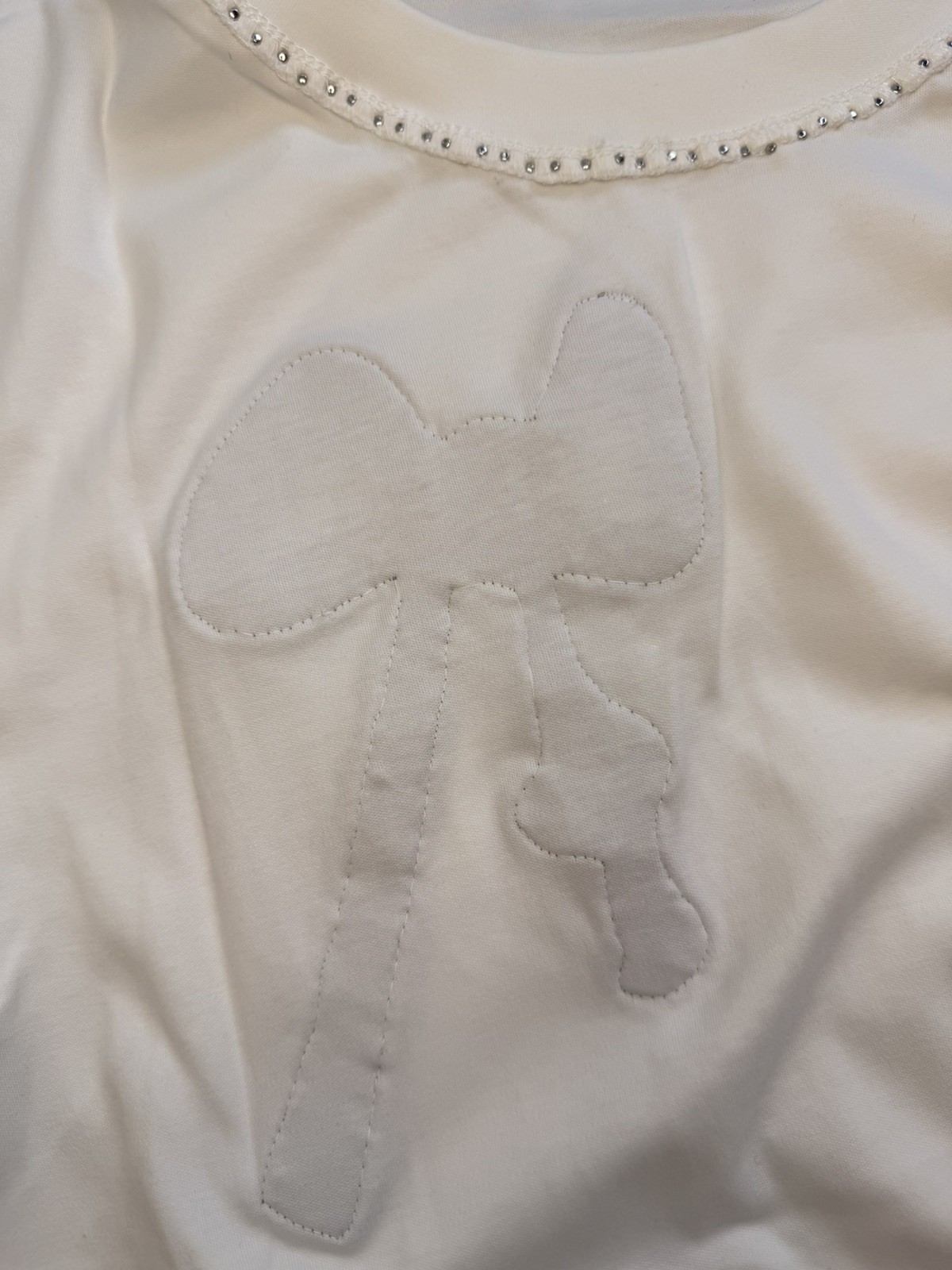 White T Shirt With Beautiful Applications