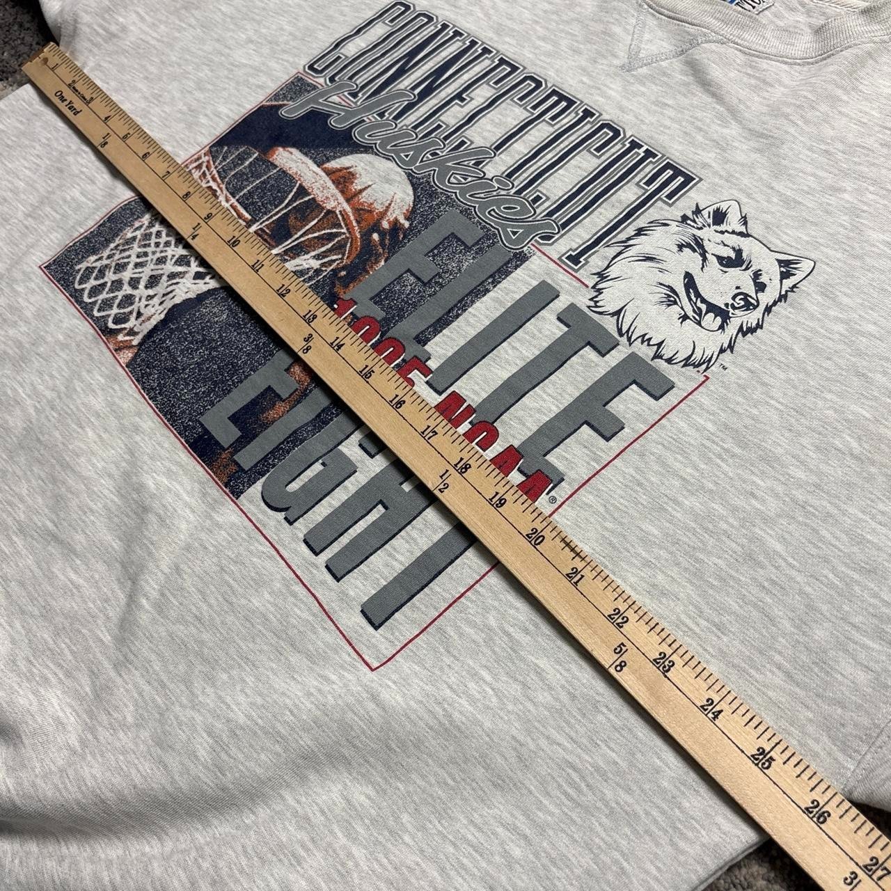 Vintage UConn Huskies Sweatshirt Mens XXL 90s University of Connecticut Crewneck