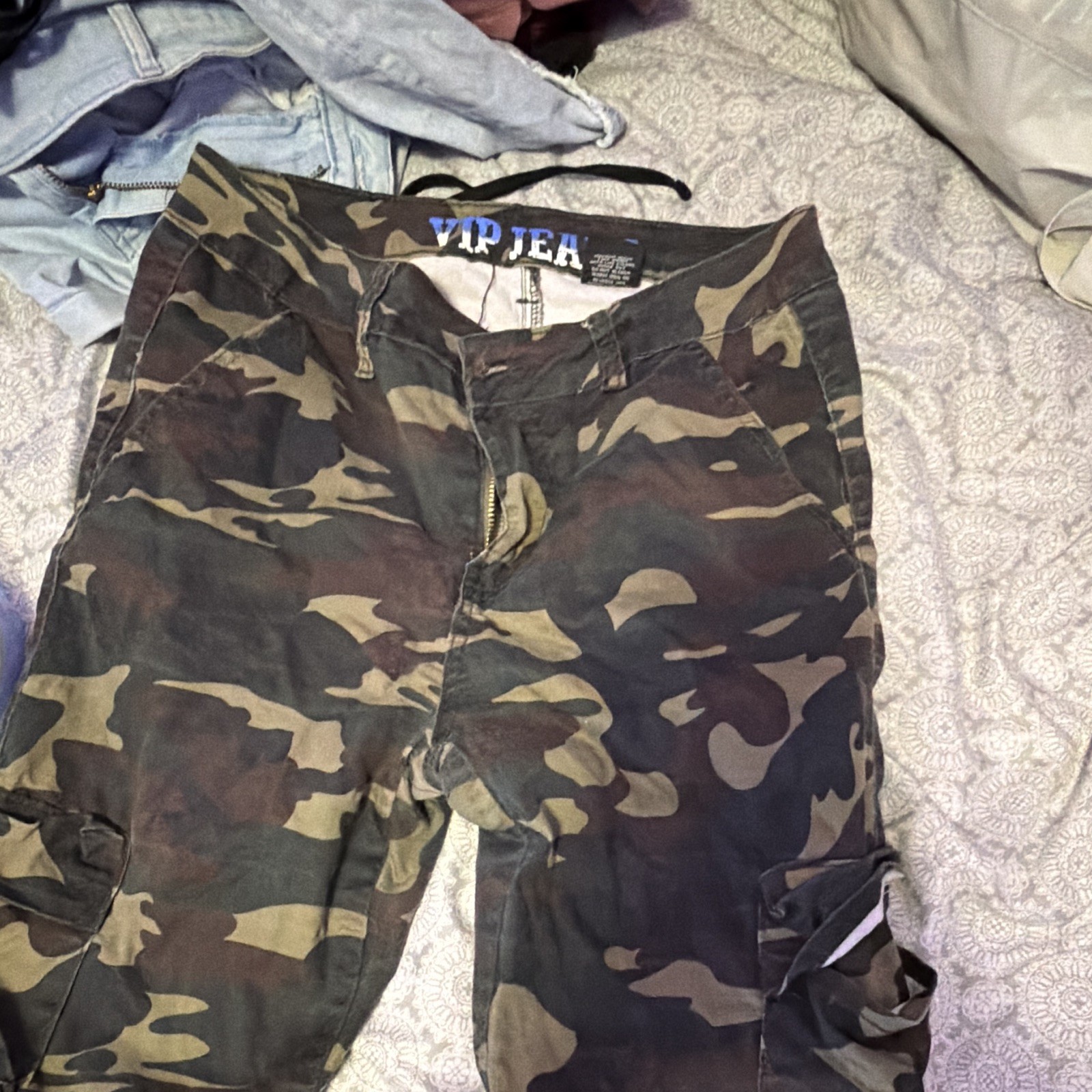 VIP Jeans Women’s Camouflage Cargo Pants Straight Leg Mid Rise Twill Pockets