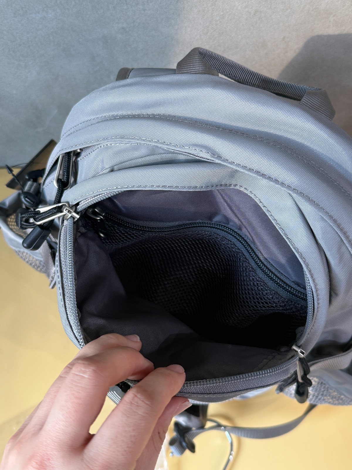 The North Face Recon Mini Backpack Unisex Casual Lifestyle Sports Bag NM2DR57C