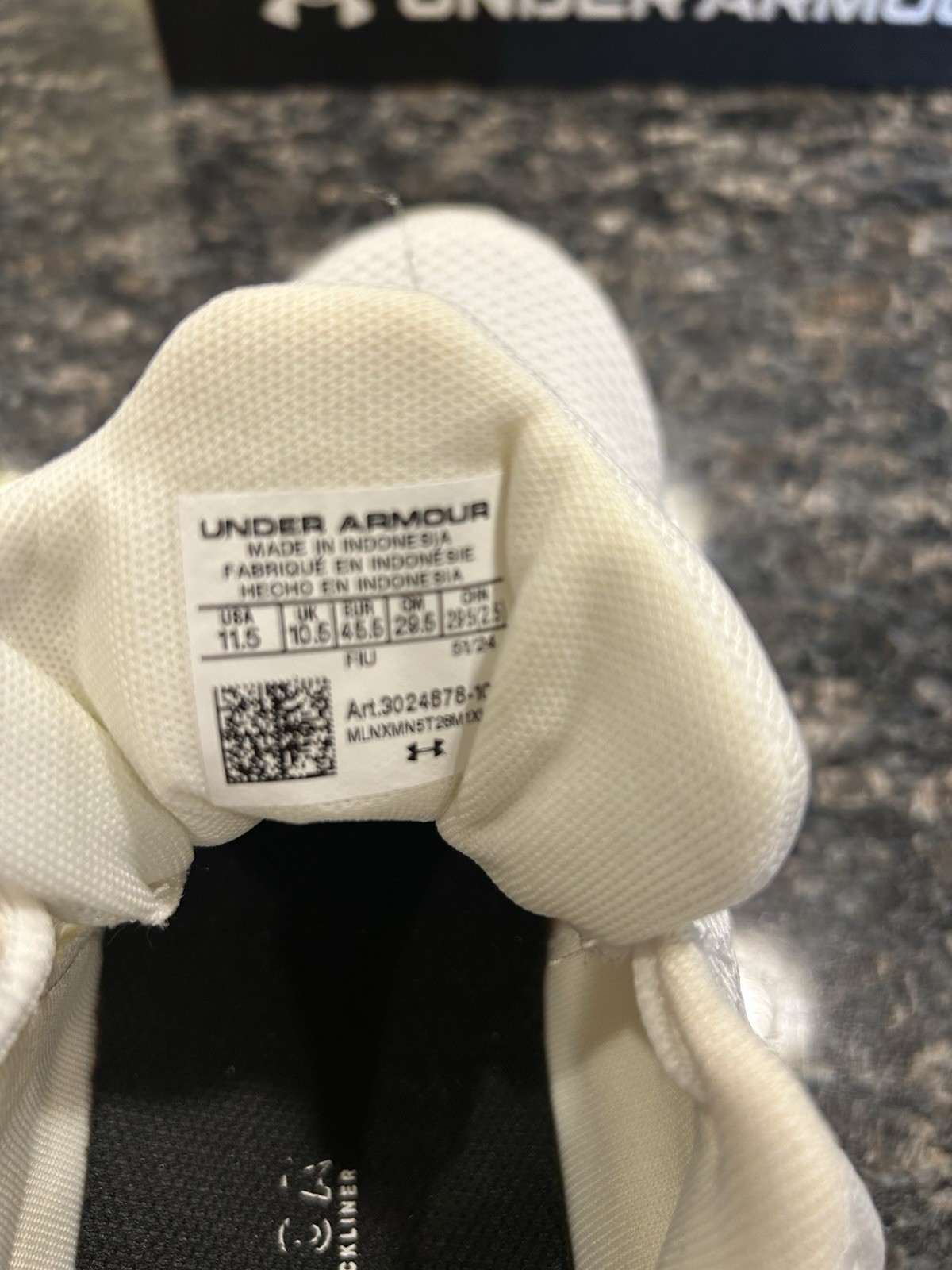 Under Armour Charged Pursuit 3 Shoes, White – Original Box Included – Size 11.5