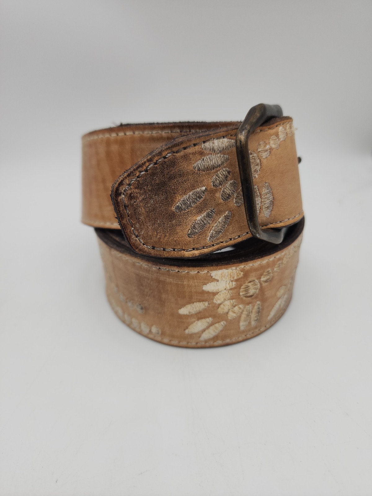 BED|STÜ Cobbler Series Mohawk Belt Embroidered Bench Made Leather Sz MED