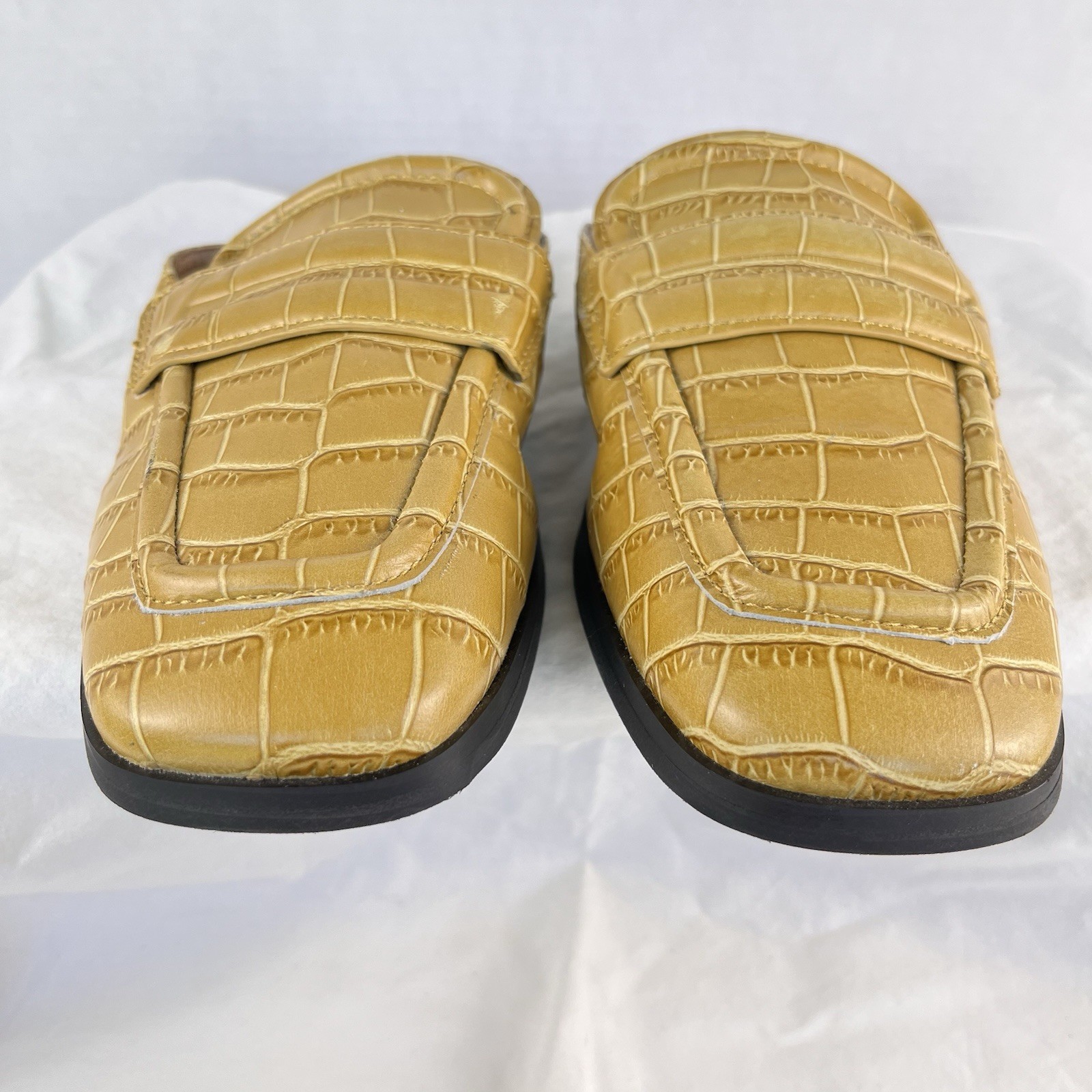 NEW Marc Fisher LTD Flyta Croc Embossed Woman’s Slip On Mules Leather Size 9M