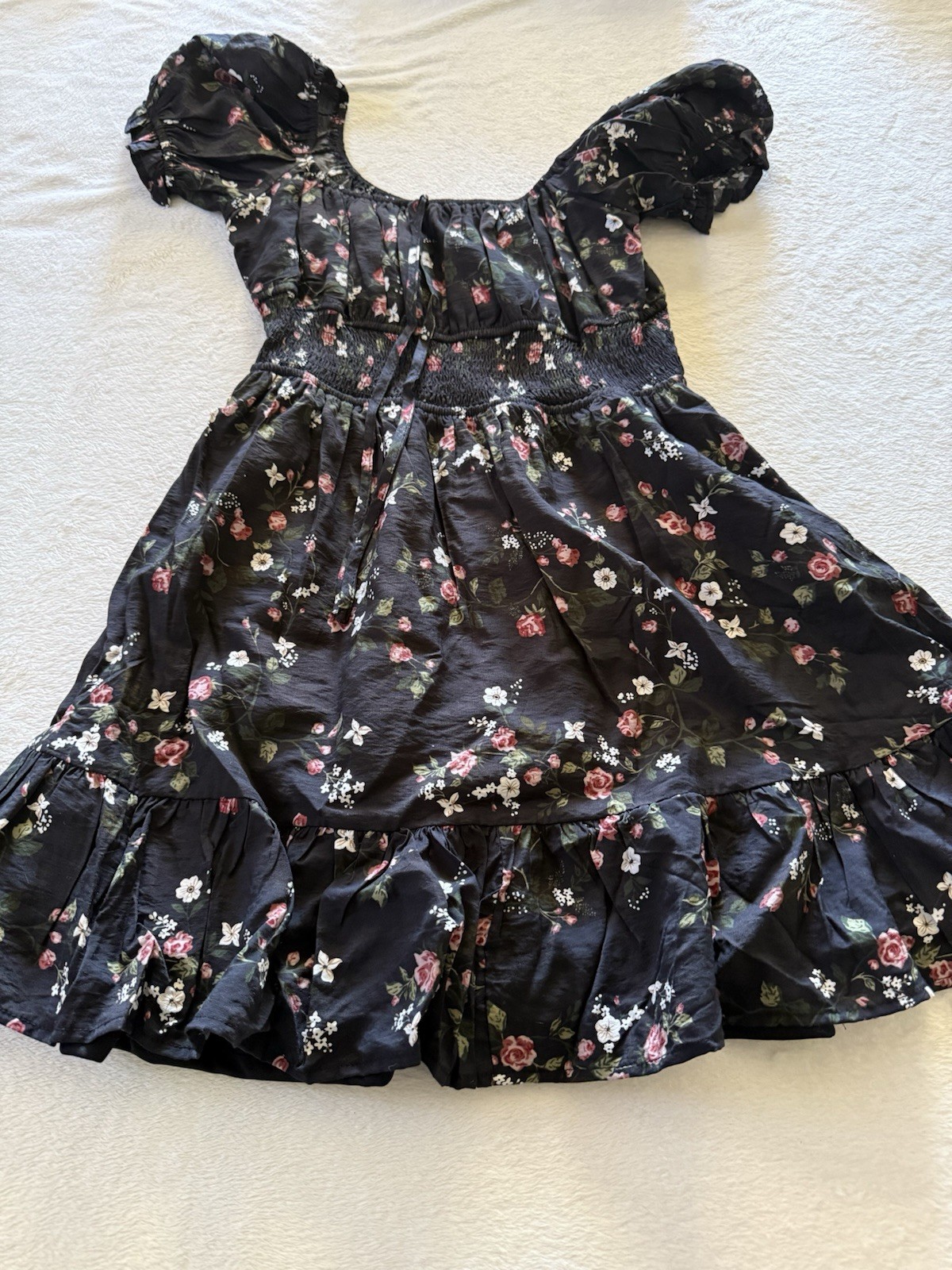 HESPERUS M FLORAL BOHEMIAN BLACK FLORAL DRESS MINI SMOCKED PUFF SLEEVES