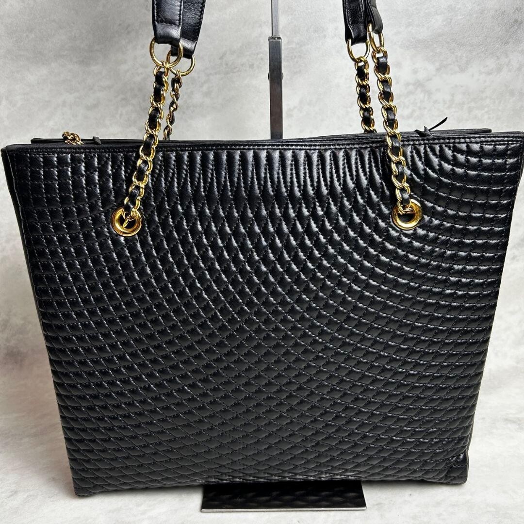 BALLY Black Quilted Leather Chain Tote Bag Shoulder Bag Charm Womens