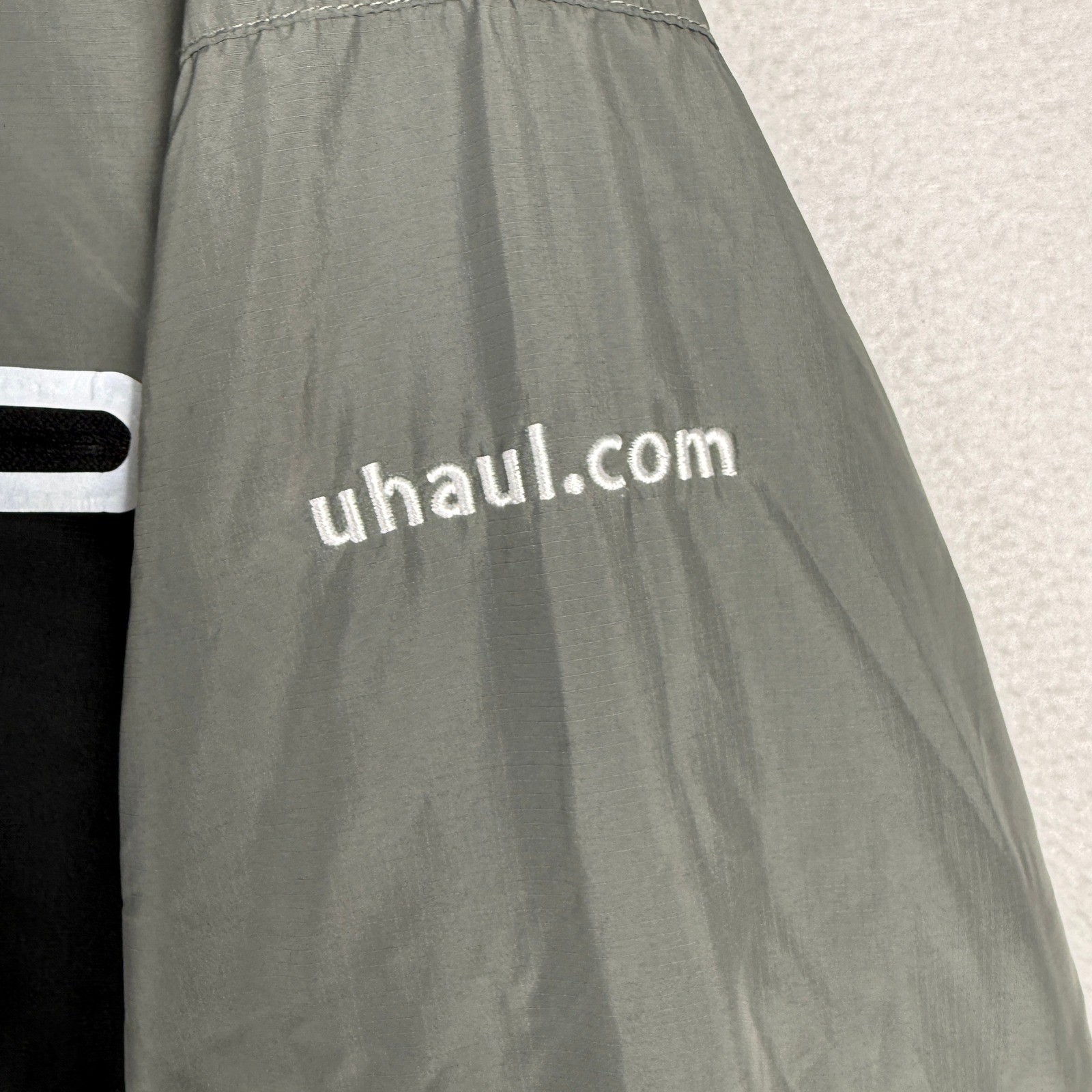 U-Haul Windbreaker Jacket Mens Large Gray Black Full Zip Embroidered Logo Truck