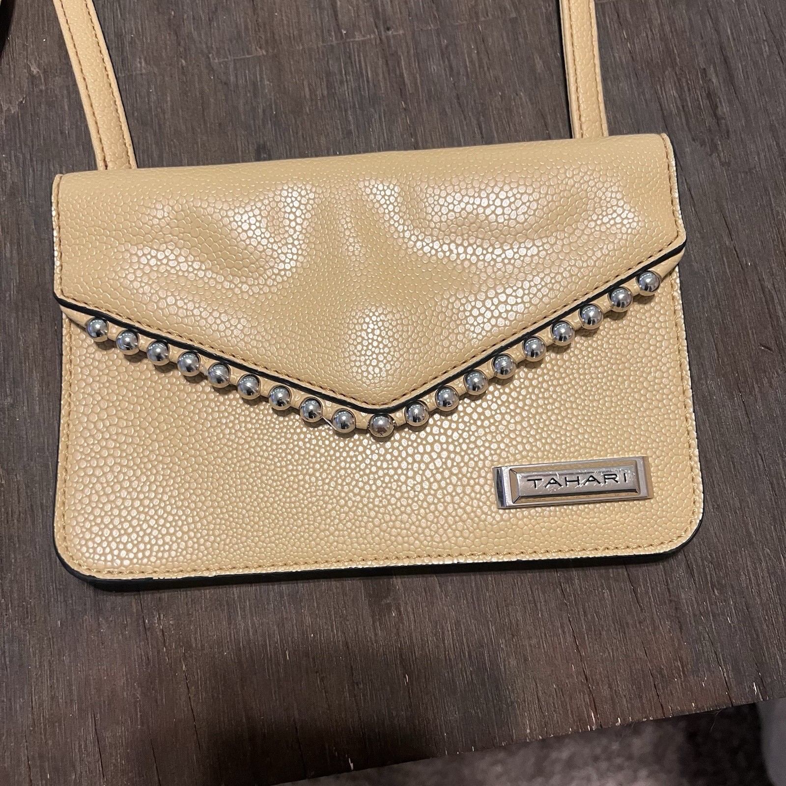 Vintage Tahari Accordion Small Cross Body Salamander Purse 8 X 5 1/4 X 5 Inches