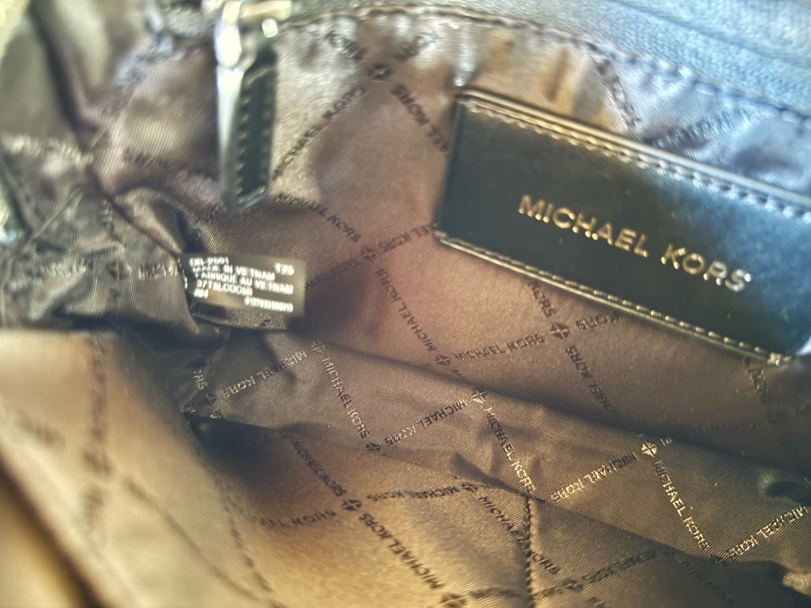 Michael Kors Cooper Utility Crossbody Flight Bag MK Black/Dark Raspberry