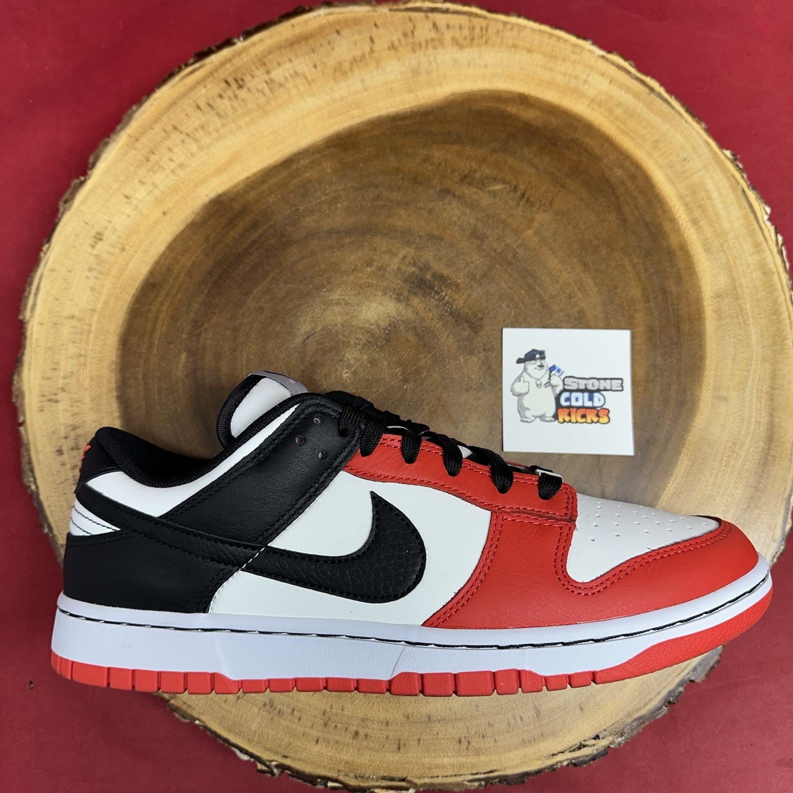 Nike Dunk Low 75th Anniversary Bulls Chicago DD3363-100 Size 10 Right Shoe Only
