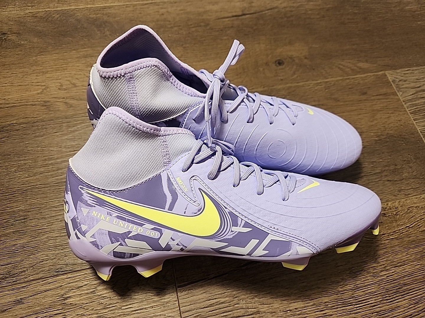 Nike Phantom Luna II Academy Purle FG/MG Soccer Cleat HF1598 500 Men Sz 10.5 New