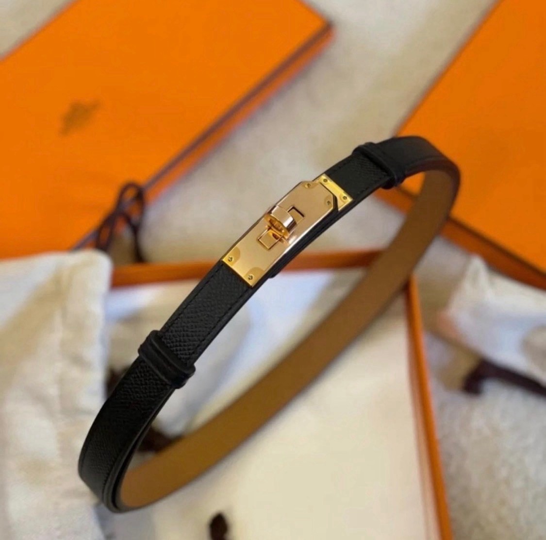 Auth HERMES Kelly Women’s Leather Belt, Black ,adjustable, with Gold buckle, OS