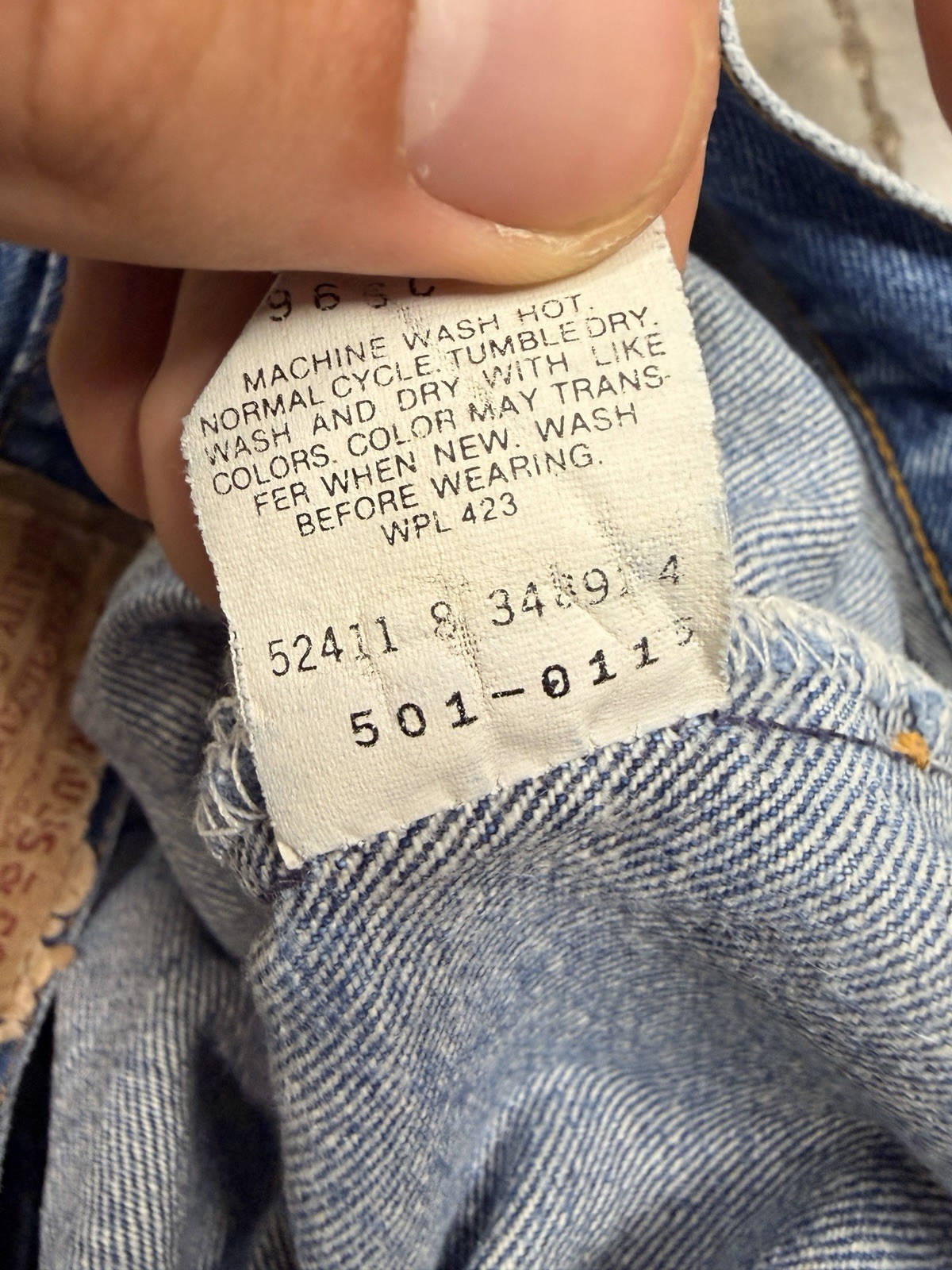 Vintage 80’s Levi’s 501 32×31 Made in USA button fly denim jeans