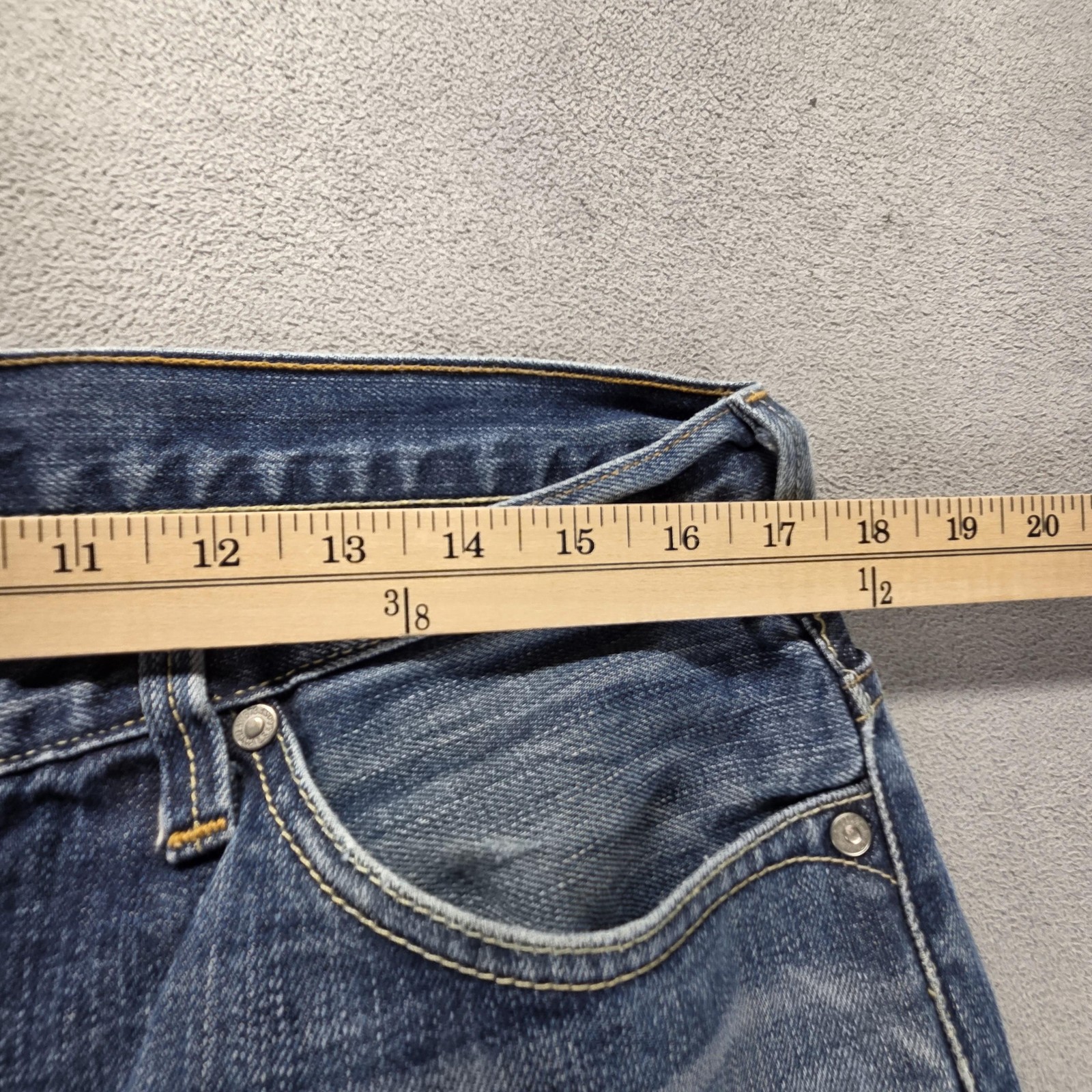 Vintage Levis Engineered Jeans Mens 34×34 Blue Honeycomb Whiskers Zip Fly