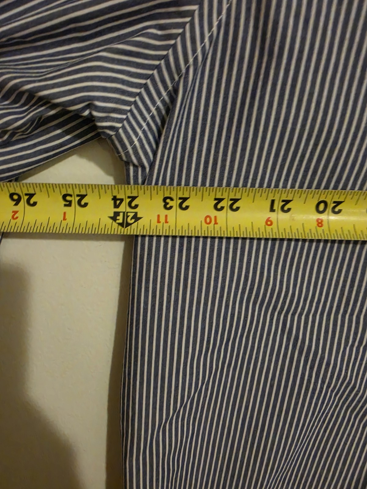 Croft & Barrow Easy Care Men’s L Blue White Striped Button-Down Long Sleeve