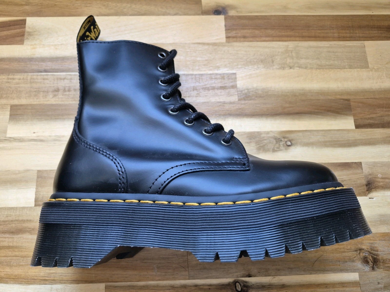 Dr. Martens Jadon Platform Leather Women’s Boot Black Polished Smooth 7 US -5 UK