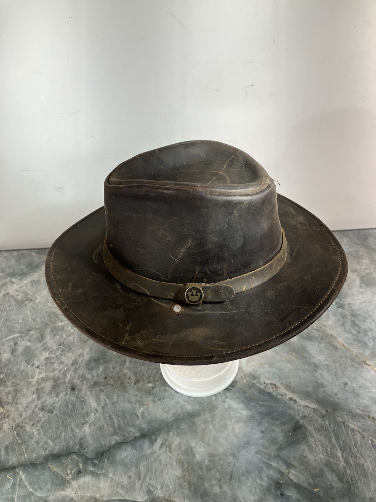 Vintage Goorin Bros Grenadier 2.75″ Brim Fedora Hat 100% Leather Cedar Brown