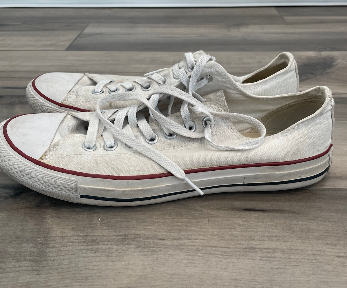 Size 11.5 Womens – Converse Chuck Taylor All Star Low Optic White