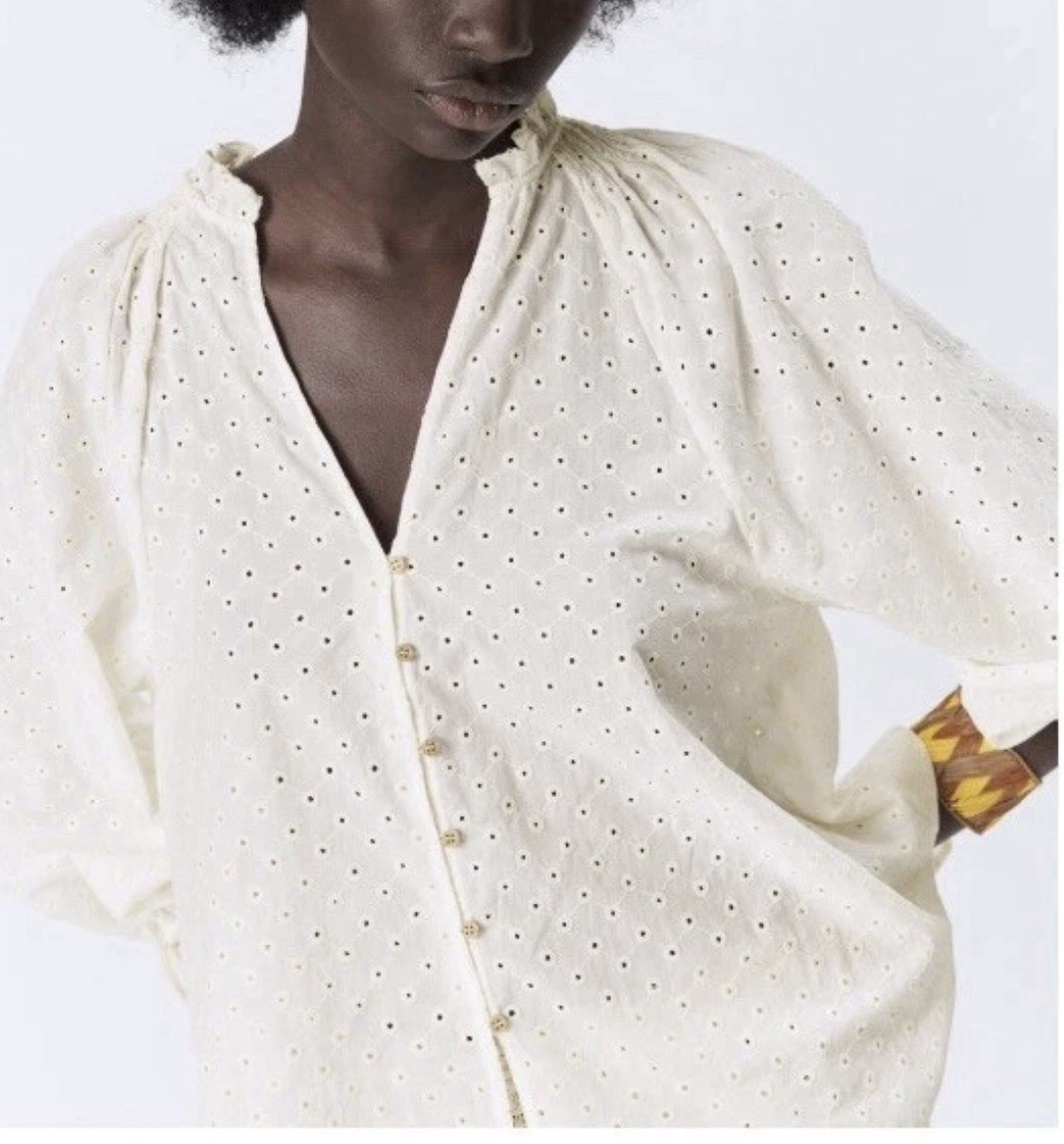 ZARA All Over Eyelet Blouse Size S Baloon Sleeve Babydoll Loose Fit Button Front