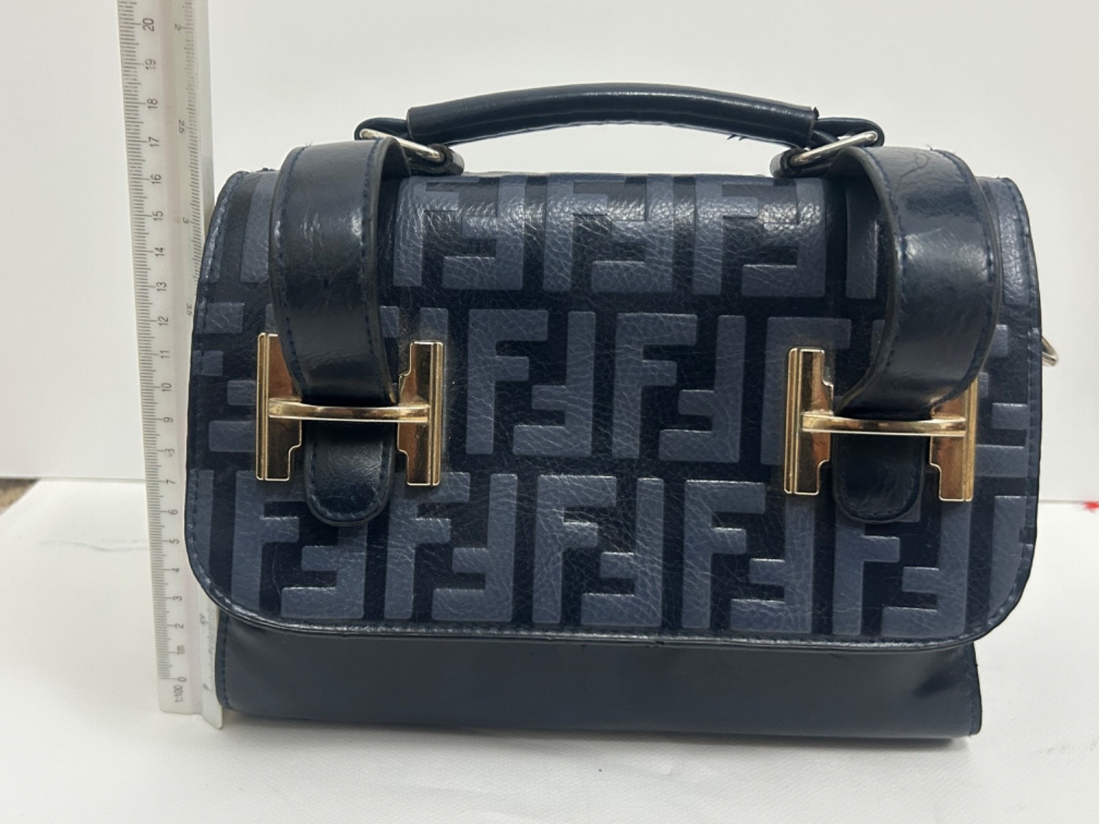 fendi baguette bag vintage