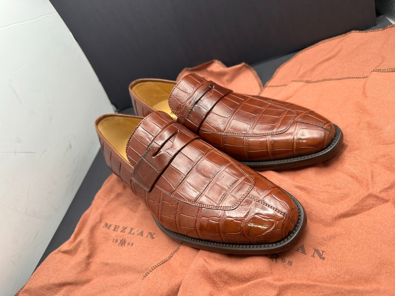 Mezlan Size 9.5 M Alligator Brown Penny Loafer Spain Dress Shoes MEN’S