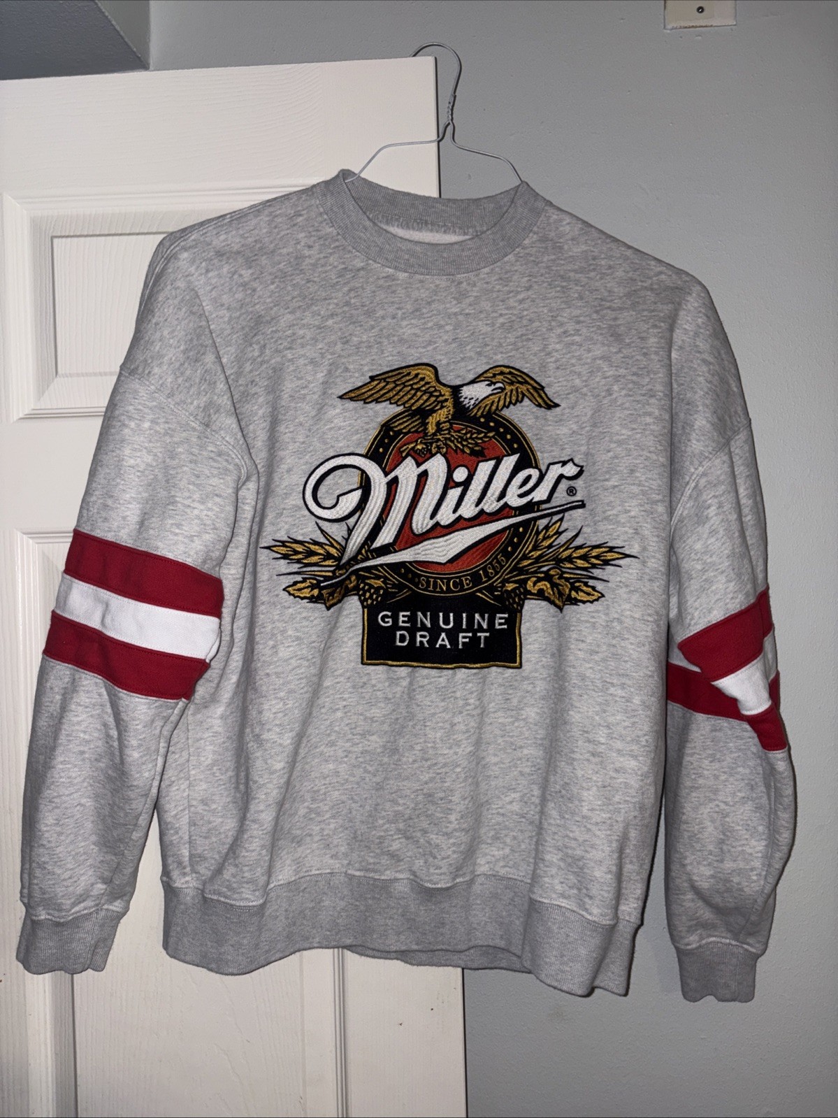 Abercrombie & Fitch Sweatshirt Miller Genuine Draft logo Pullover Size XS Gray
