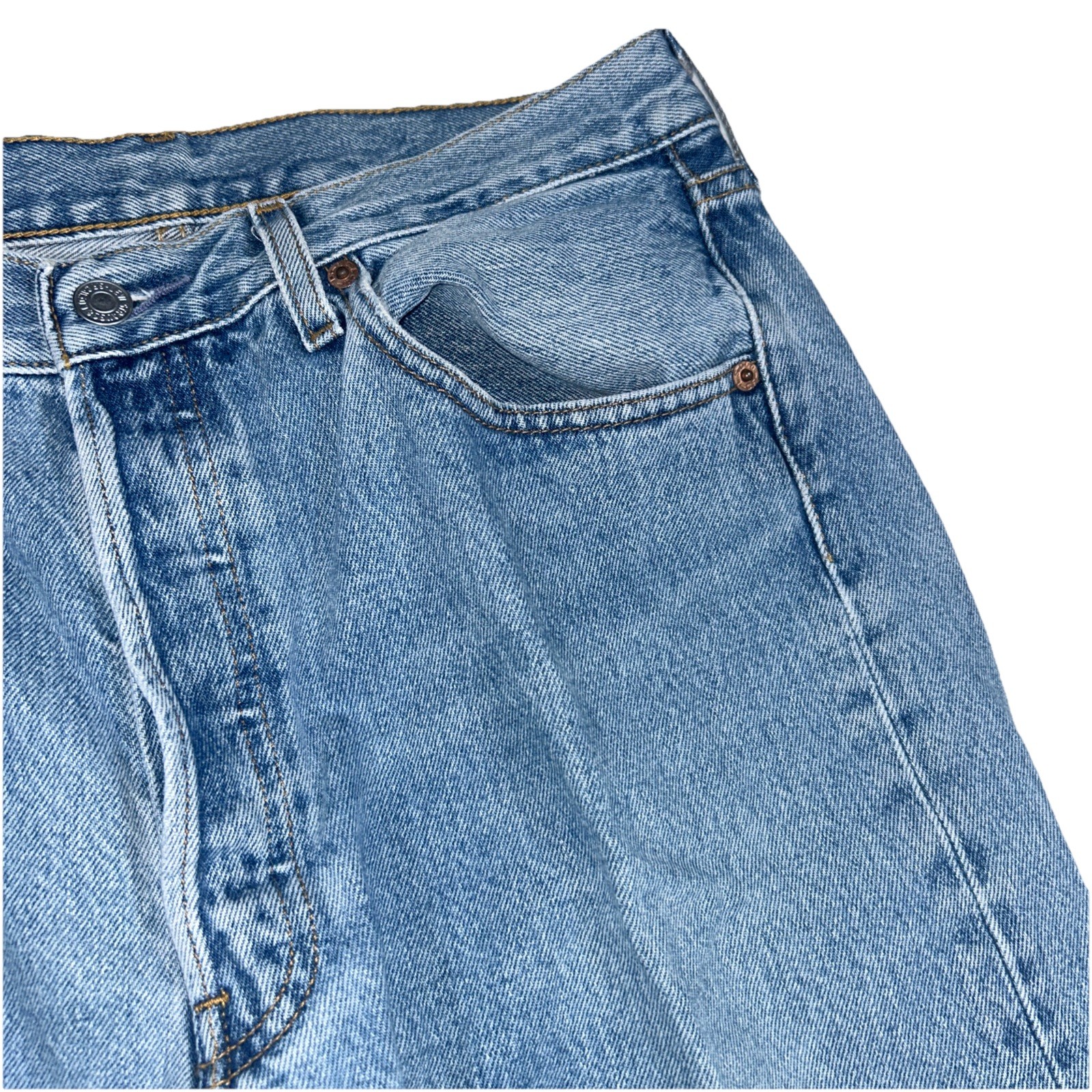 Vintage 2000 Levi’s 501 Men’s Jeans 34×34 Button Fly Denim Y2K