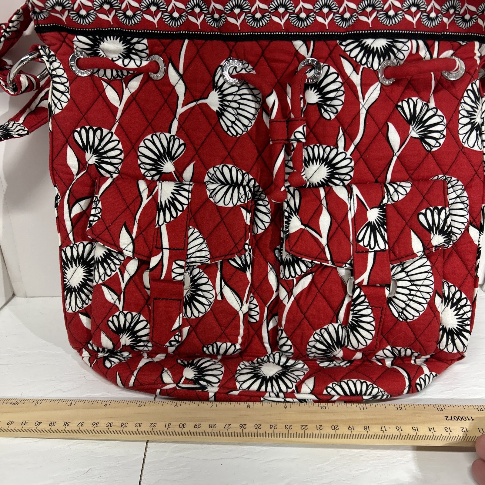 Vera Bradley Deco Daisy Hobo Drawstring Bag Cinch Top- Adjustable Shoulder Strap
