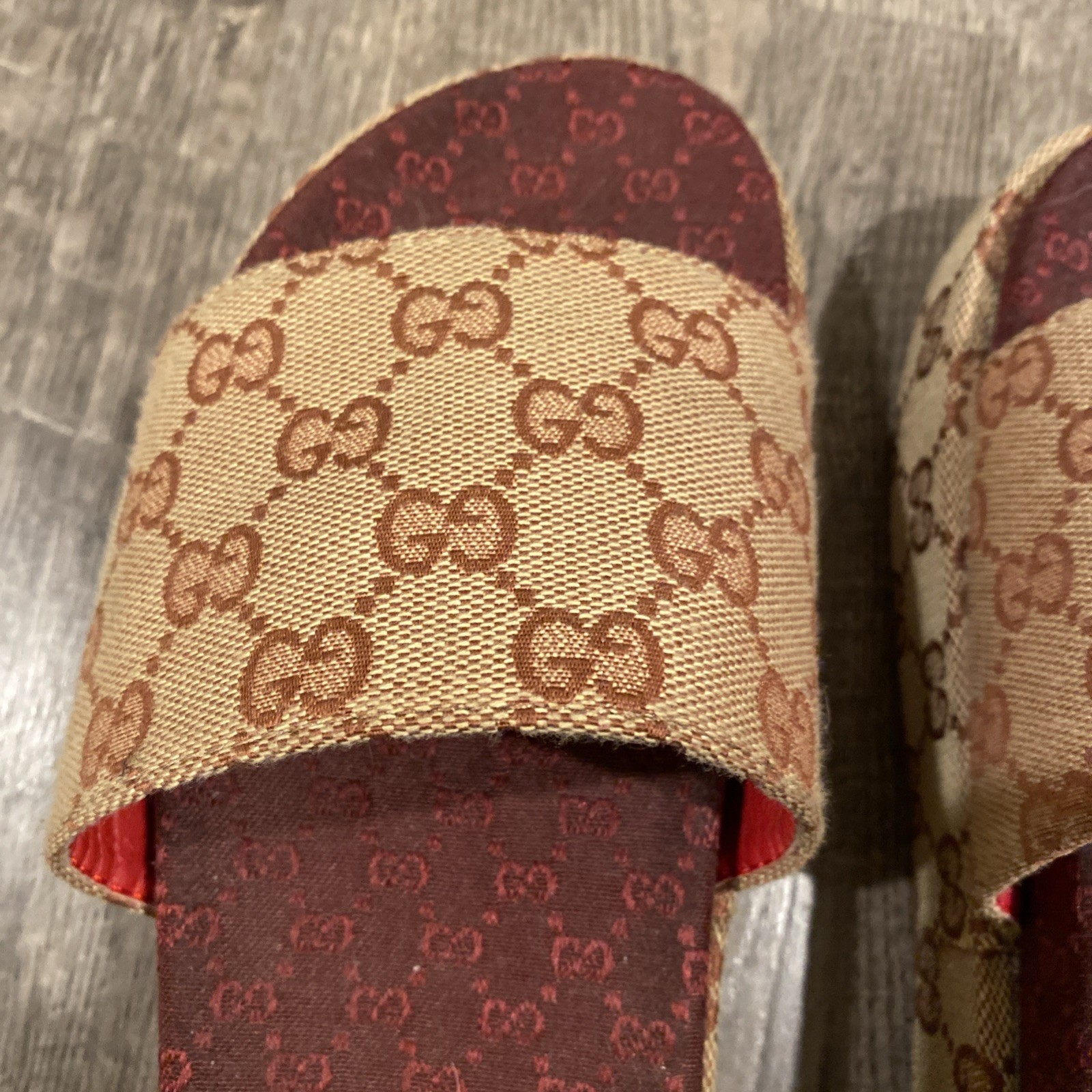 Sz 8 Gucci Angelina GG Supreme Platform Slide Sandals 573018