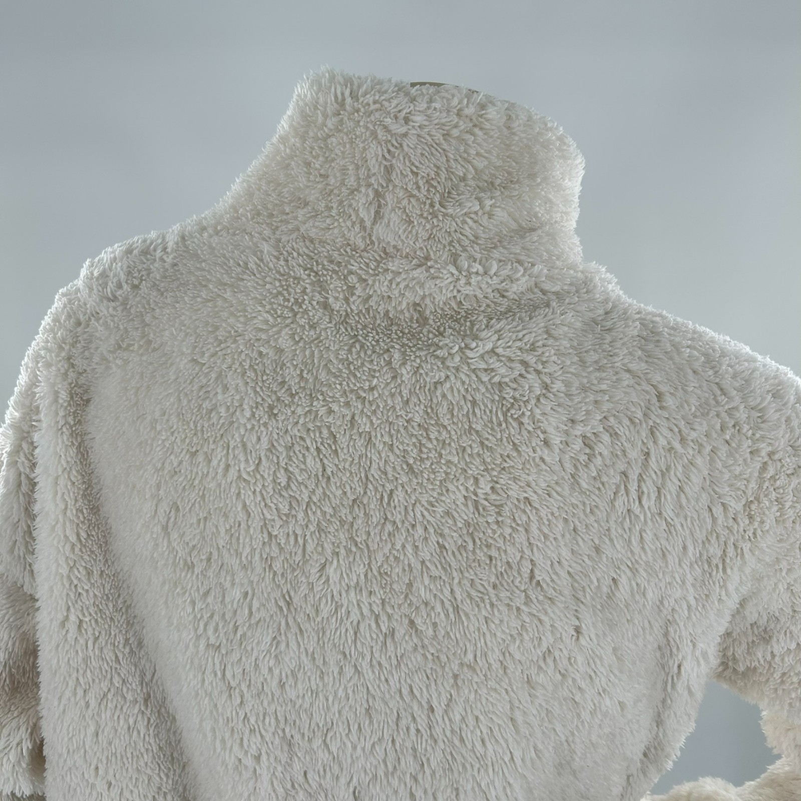 GAP BODY Sherpa Fleece Pullover Comfy Fit with Loose Turtleneck Womens Small
